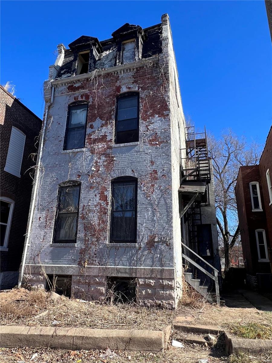 Lynch Add - Residential Income