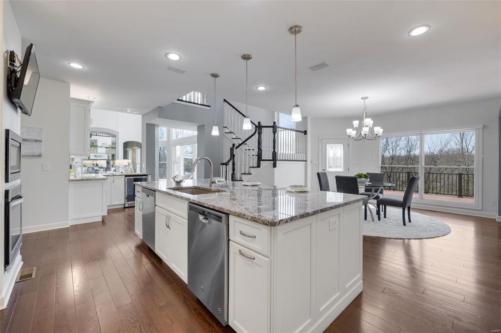 Manderleigh Of Town & Country Two - Residential