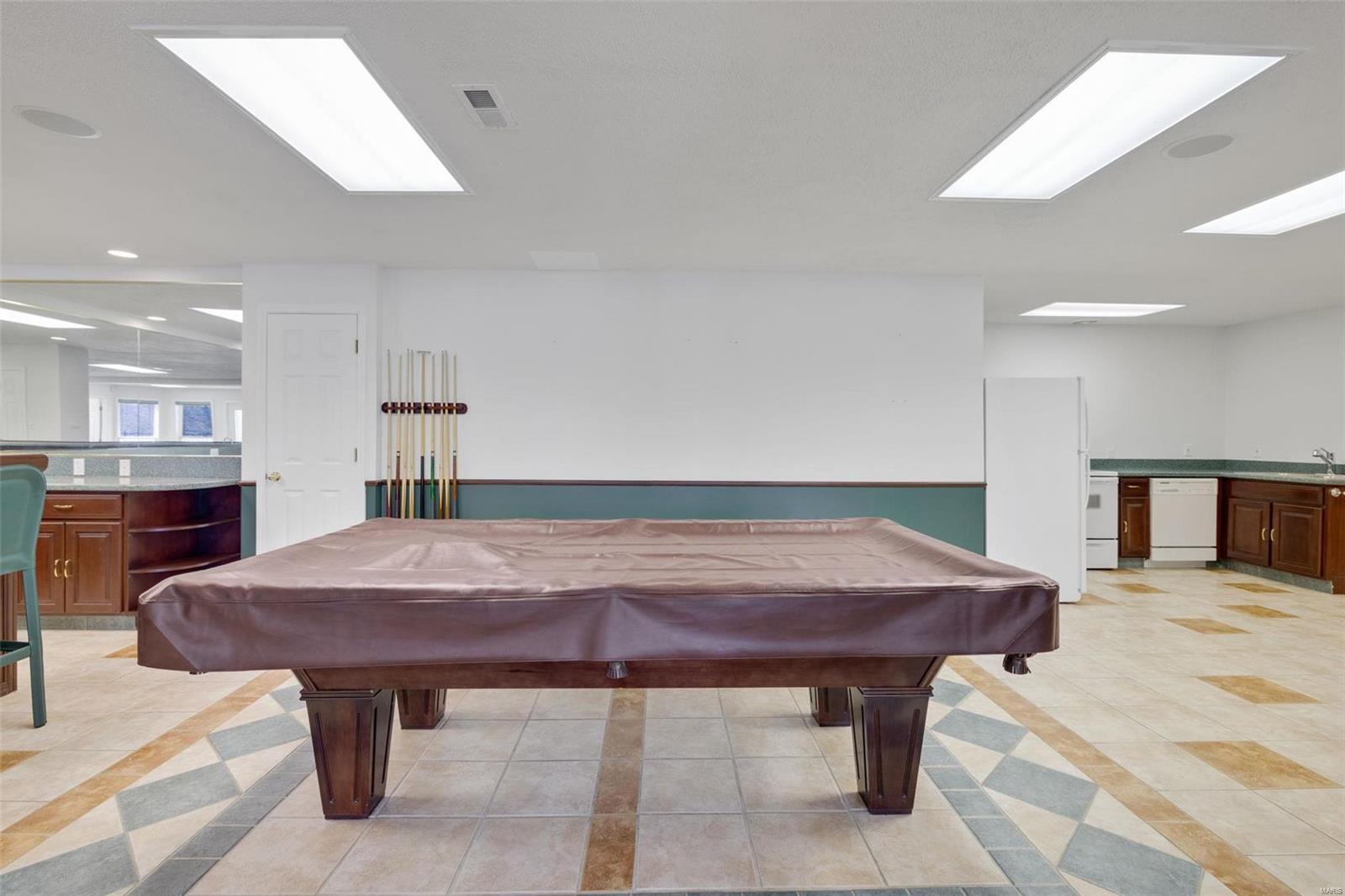 Manderleigh Of Town & Country Two - Residential