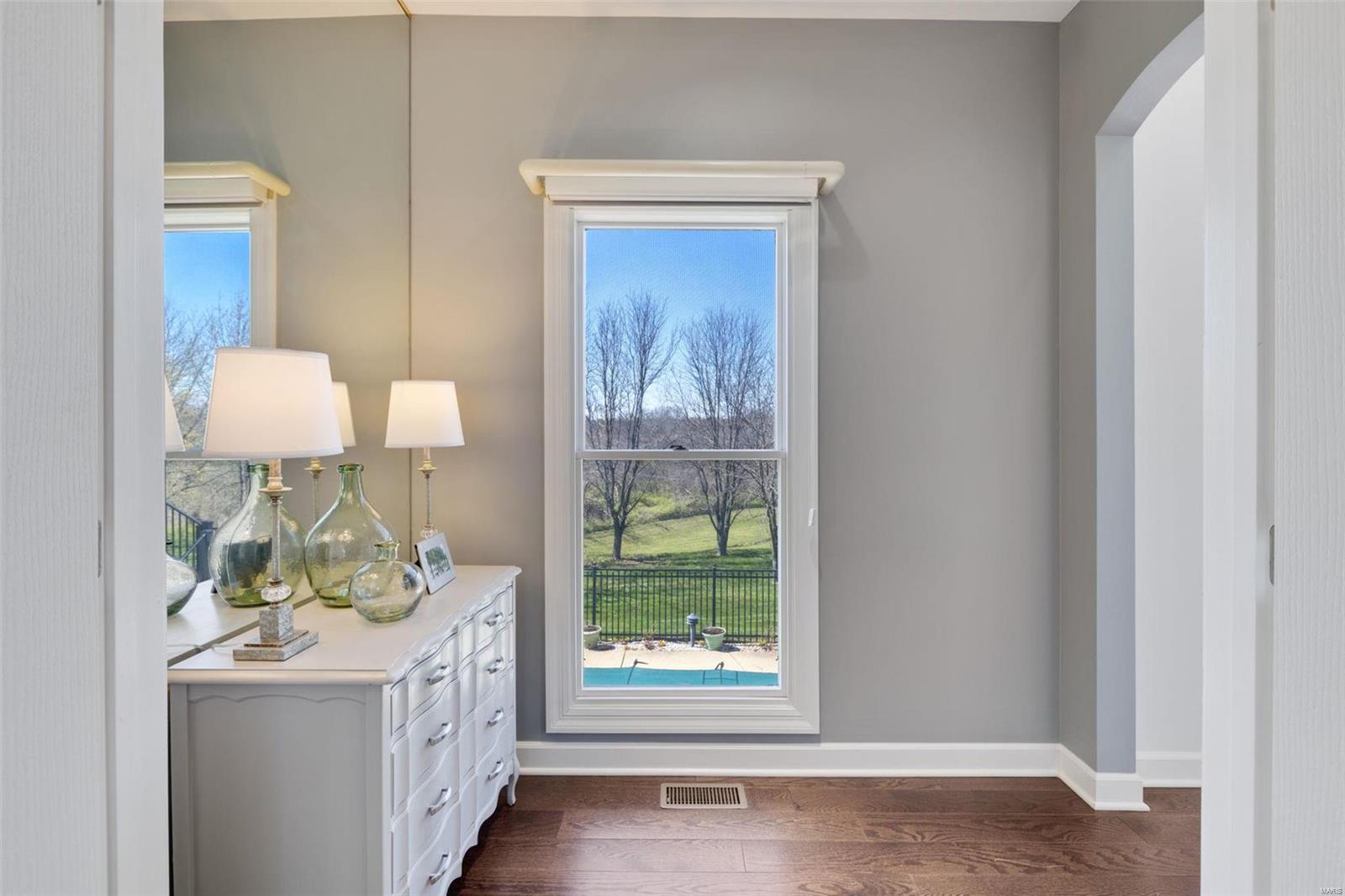 Manderleigh Of Town & Country Two - Residential