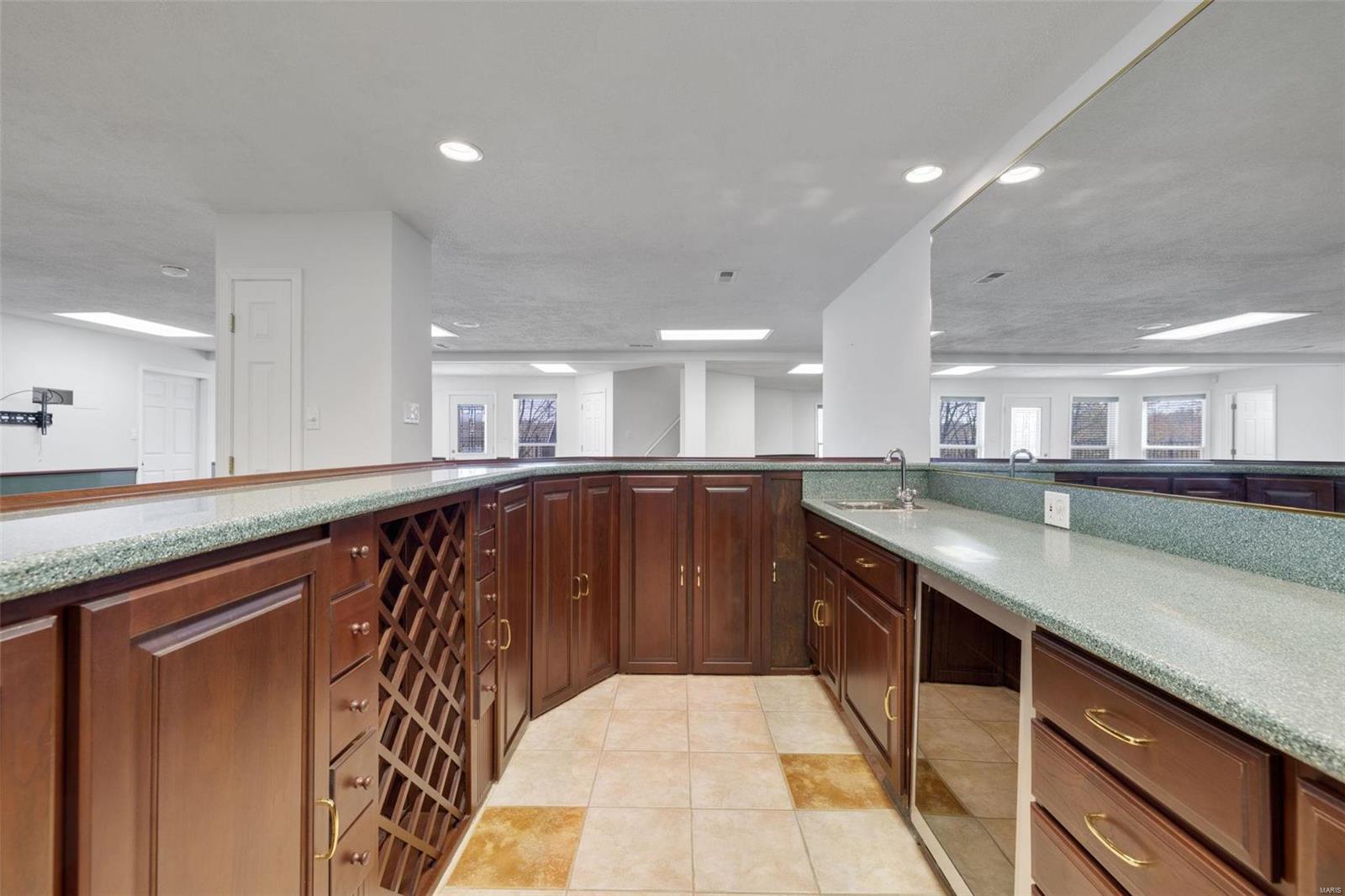 Manderleigh Of Town & Country Two - Residential