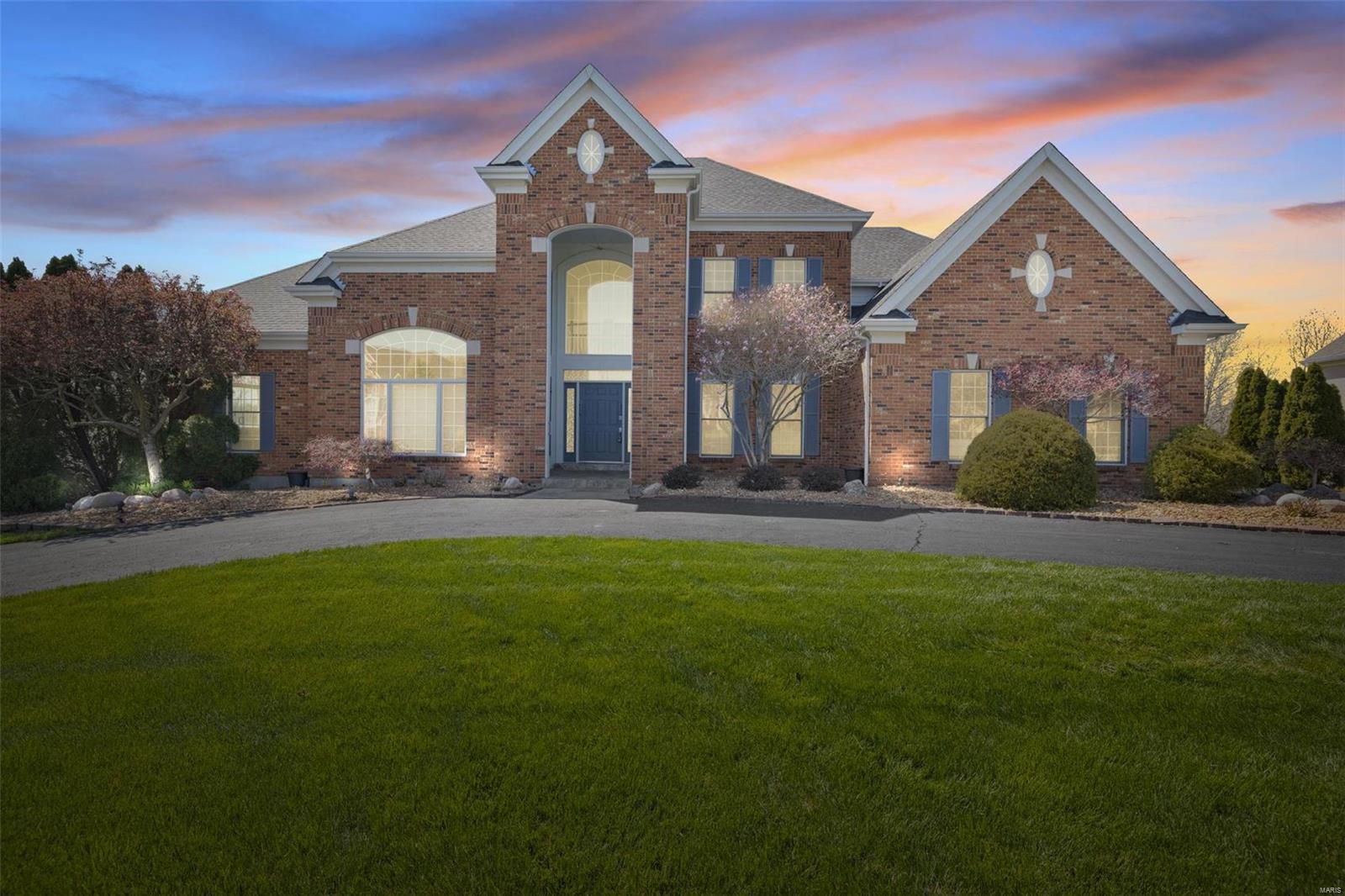 Manderleigh Of Town & Country Two - Residential