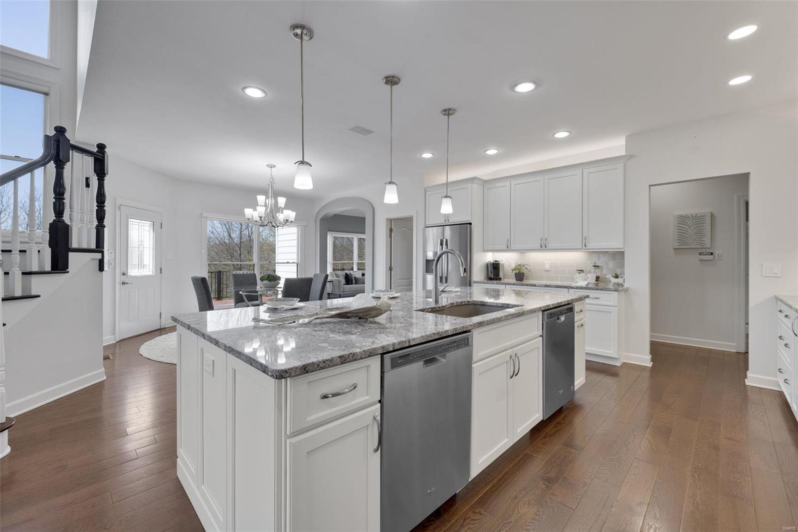 Manderleigh Of Town & Country Two - Residential