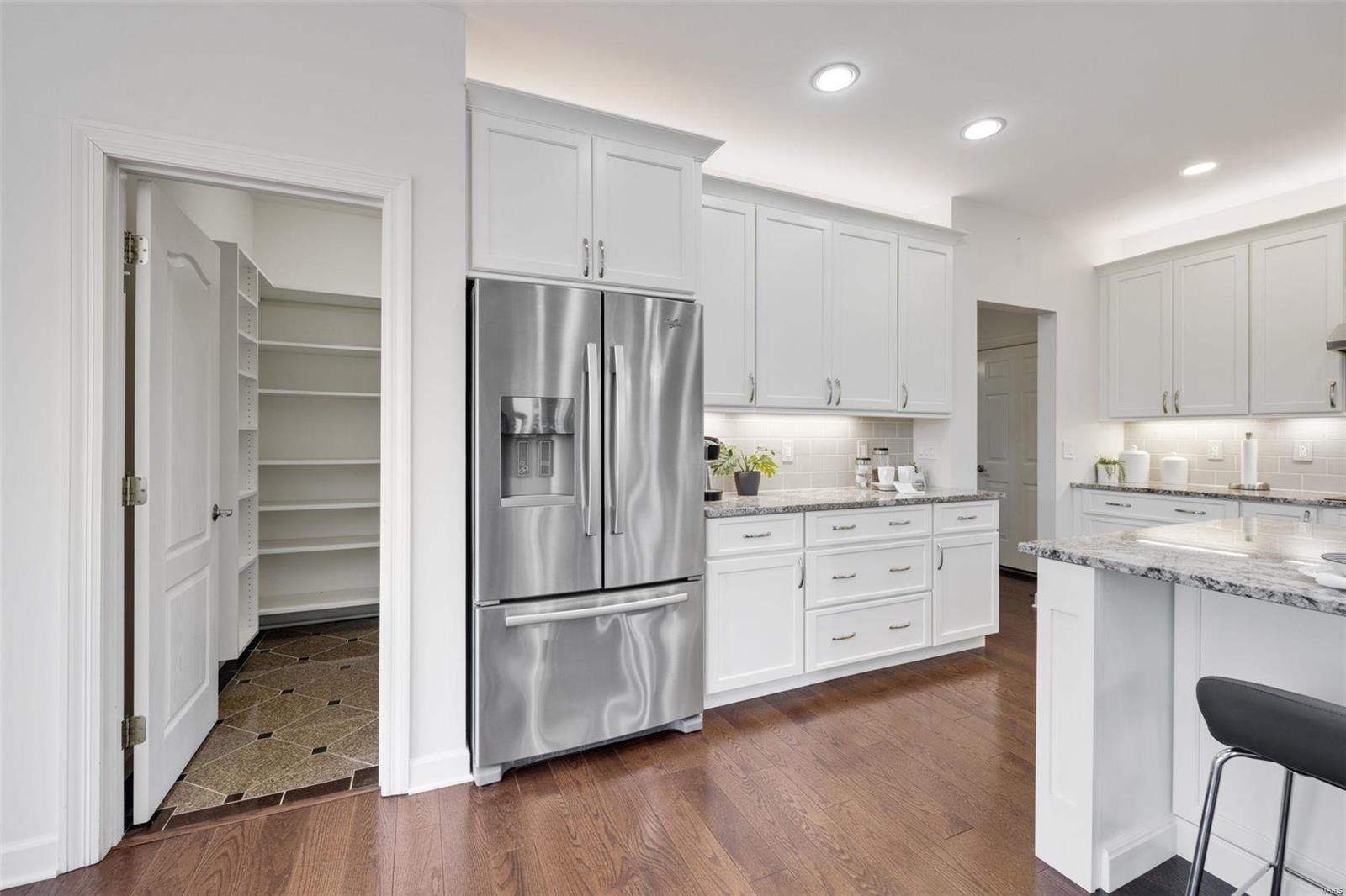 Manderleigh Of Town & Country Two - Residential