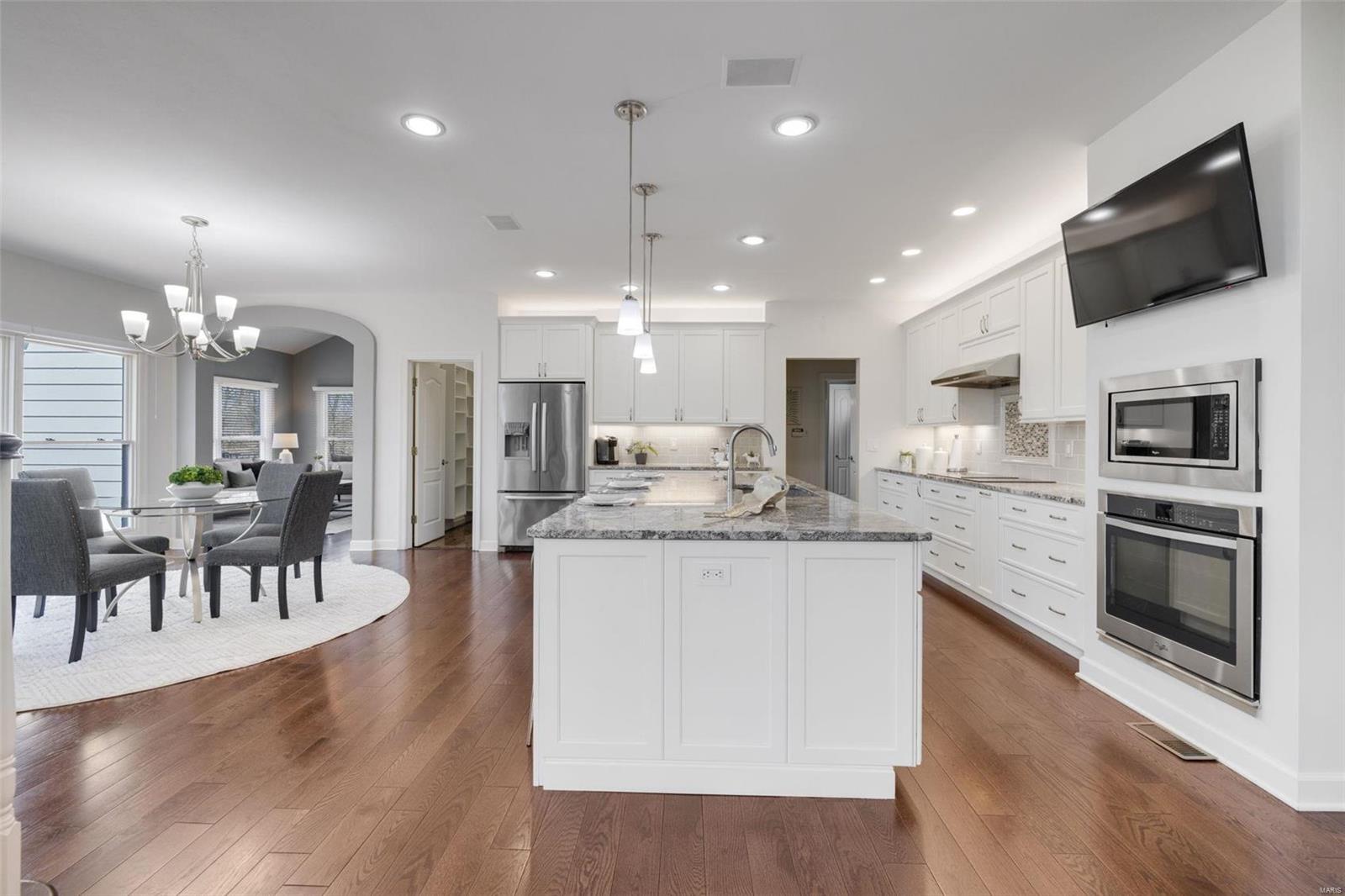 Manderleigh Of Town & Country Two - Residential