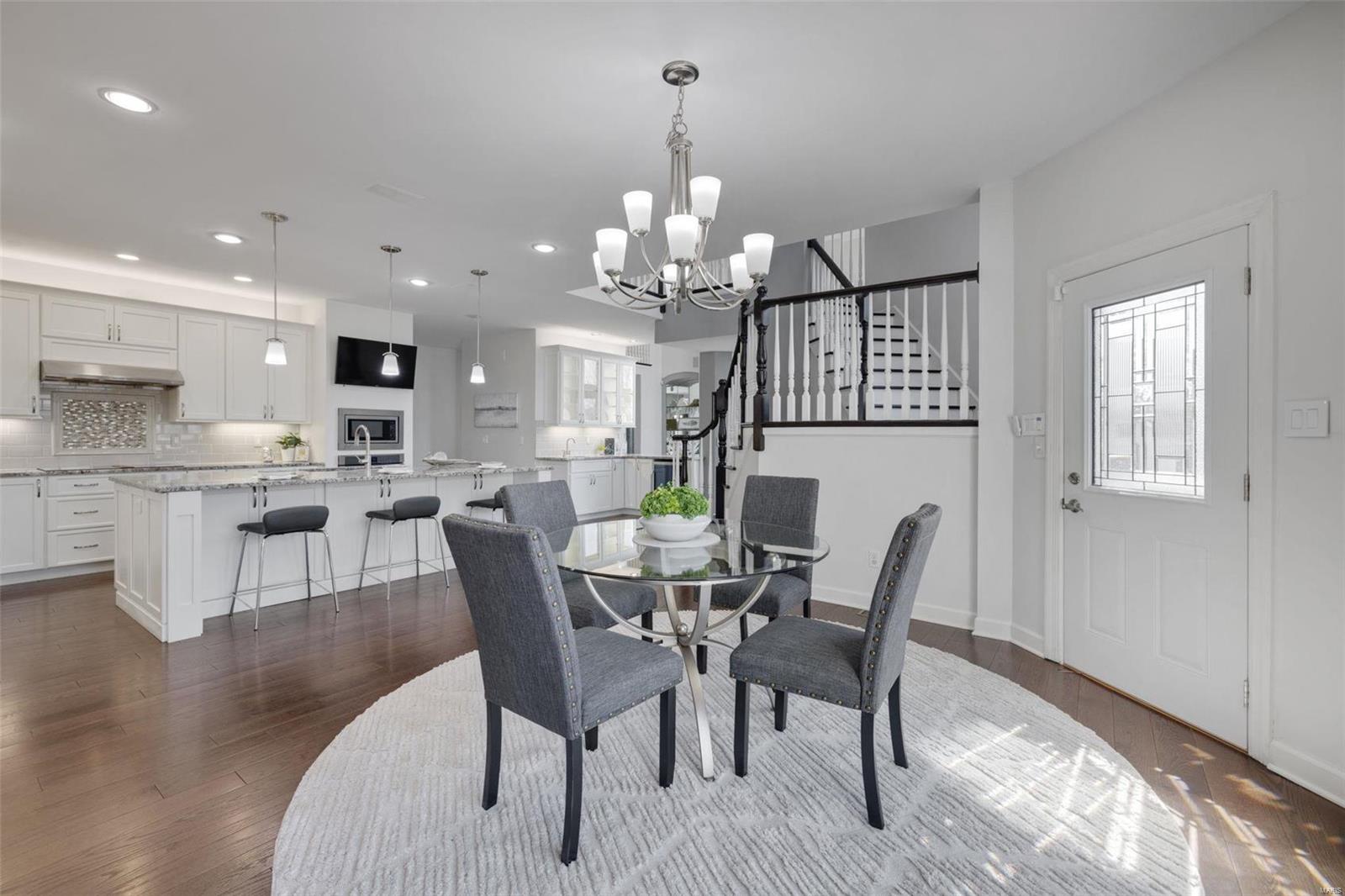 Manderleigh Of Town & Country Two - Residential