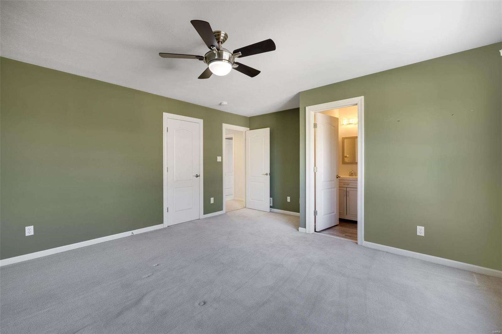 Manderleigh Of Town & Country Two - Residential