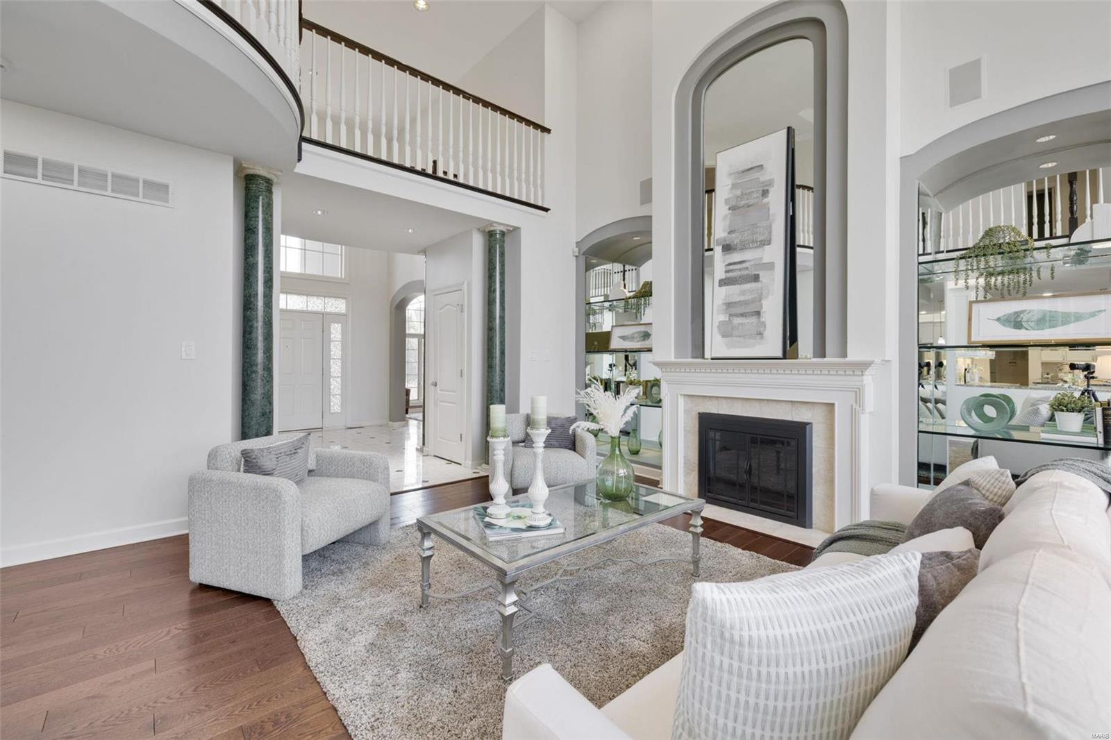 Manderleigh Of Town & Country Two - Residential