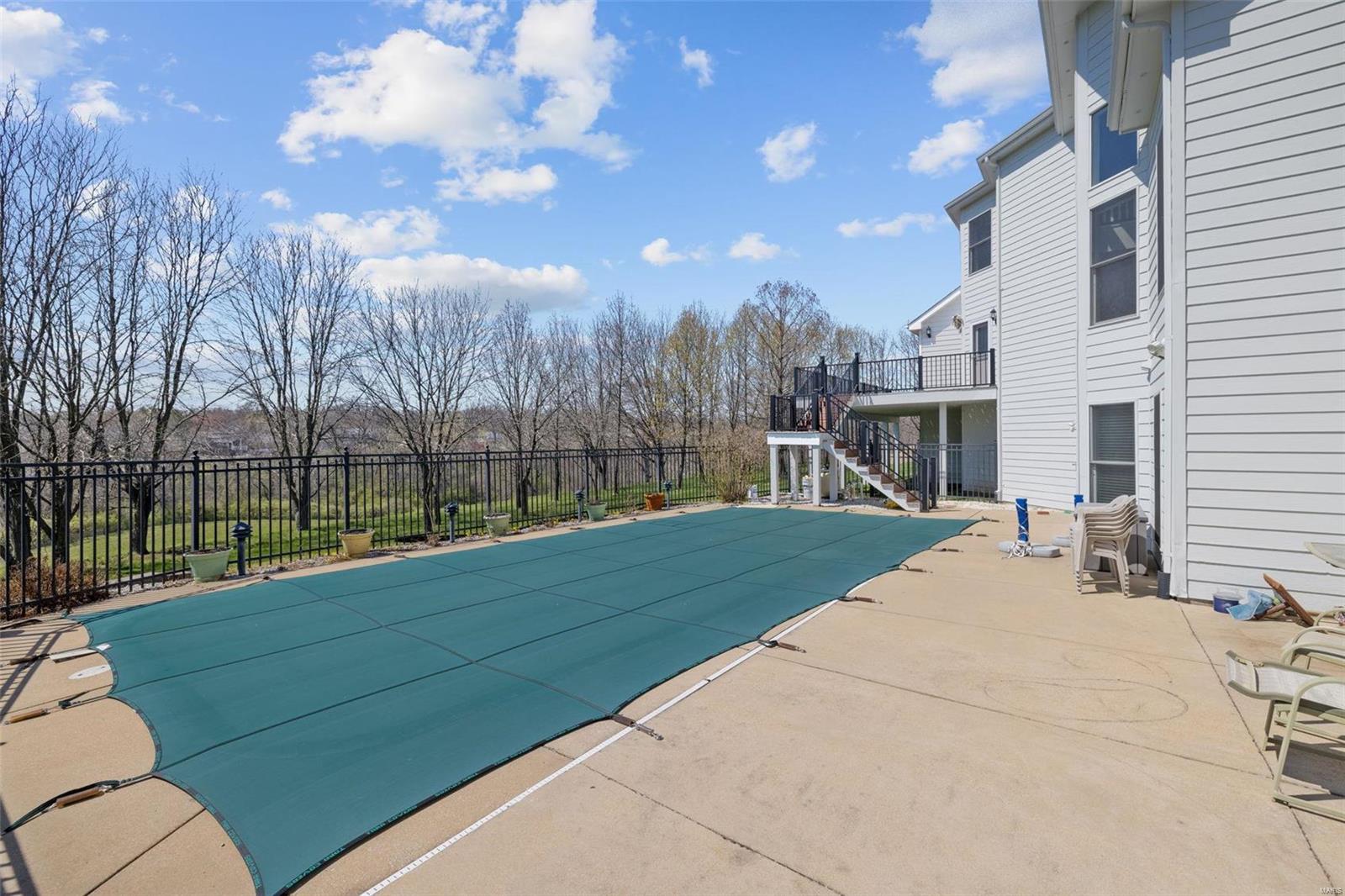 Manderleigh Of Town & Country Two - Residential