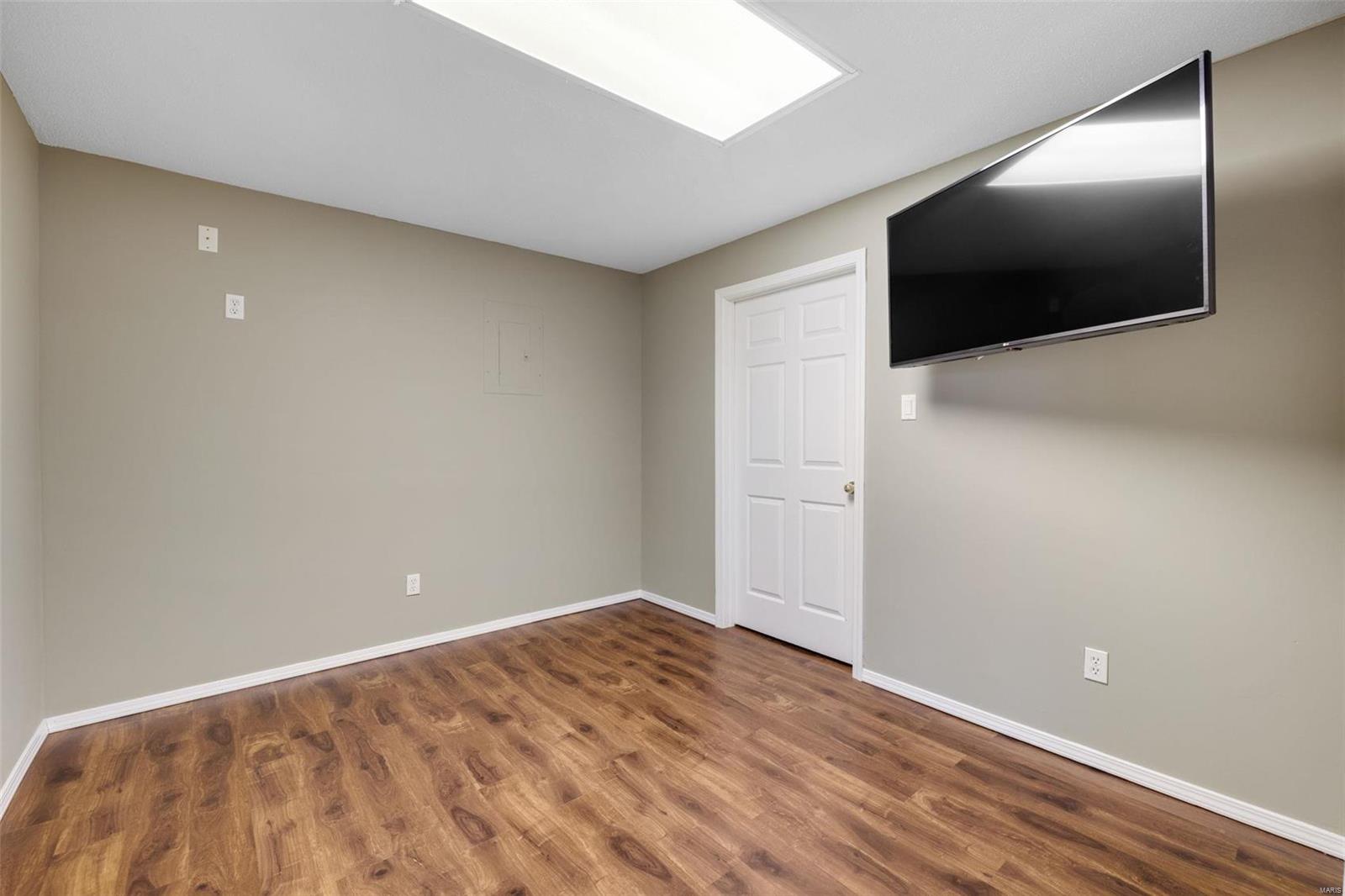 Manderleigh Of Town & Country Two - Residential