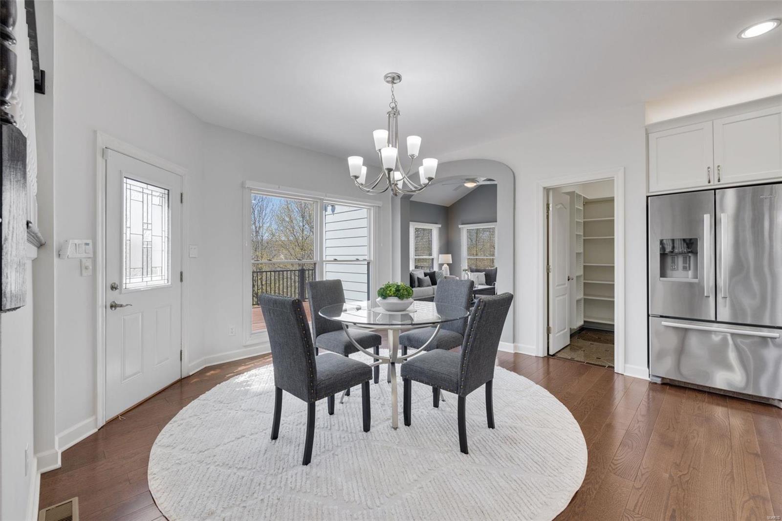 Manderleigh Of Town & Country Two - Residential