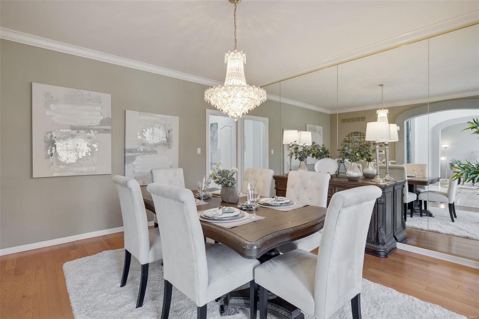 Manderleigh Of Town & Country Two - Residential