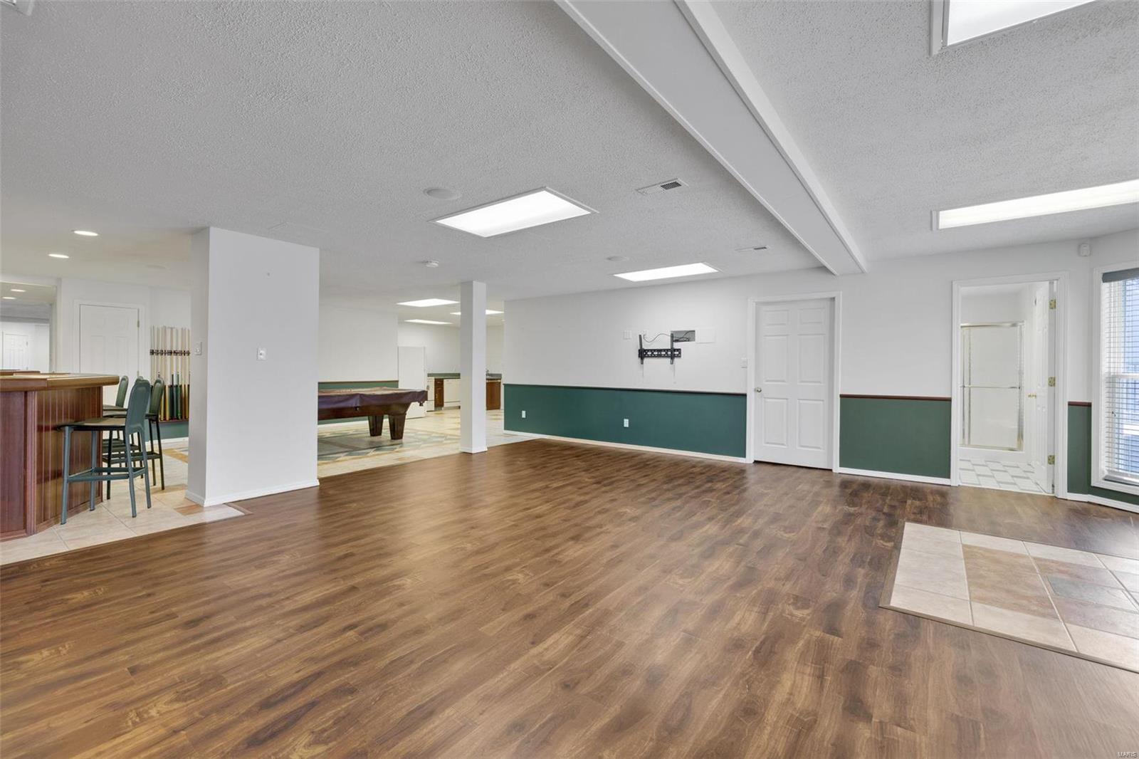 Manderleigh Of Town & Country Two - Residential