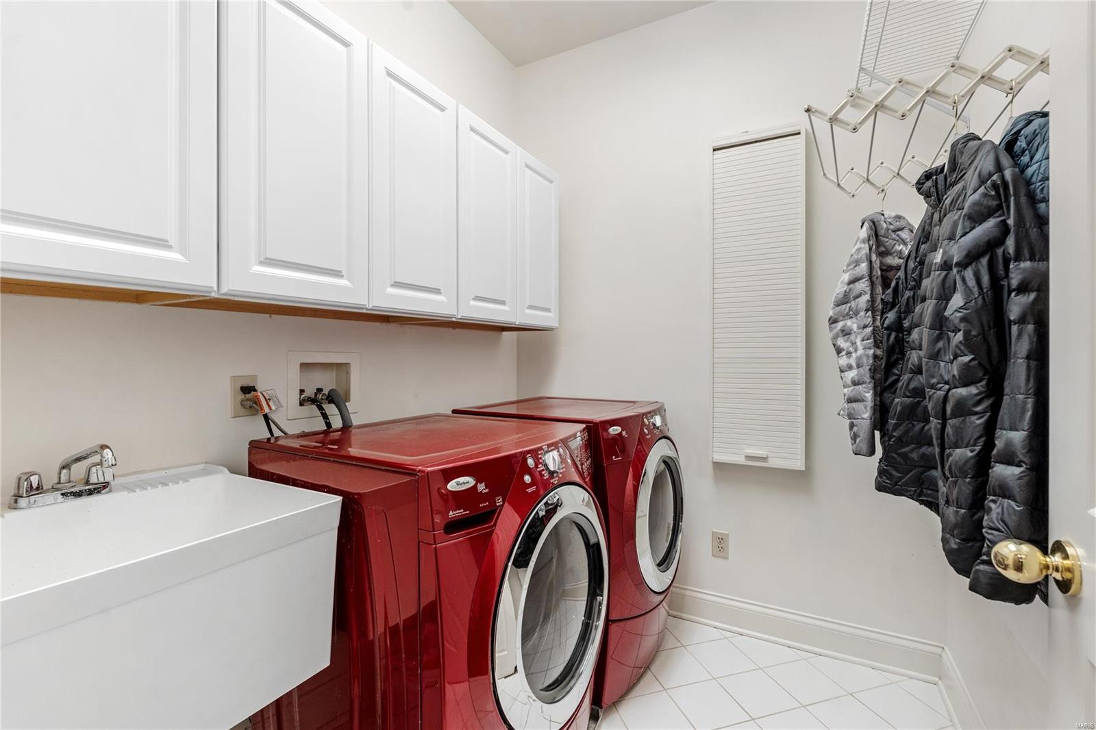 Nine Brighton Way Townhomes - Residential