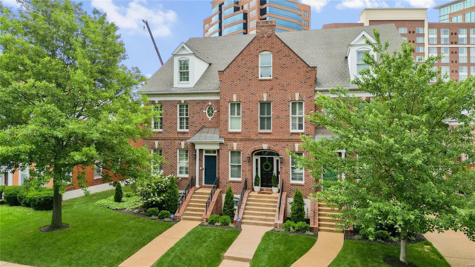 Nine Brighton Way Townhomes - Residential