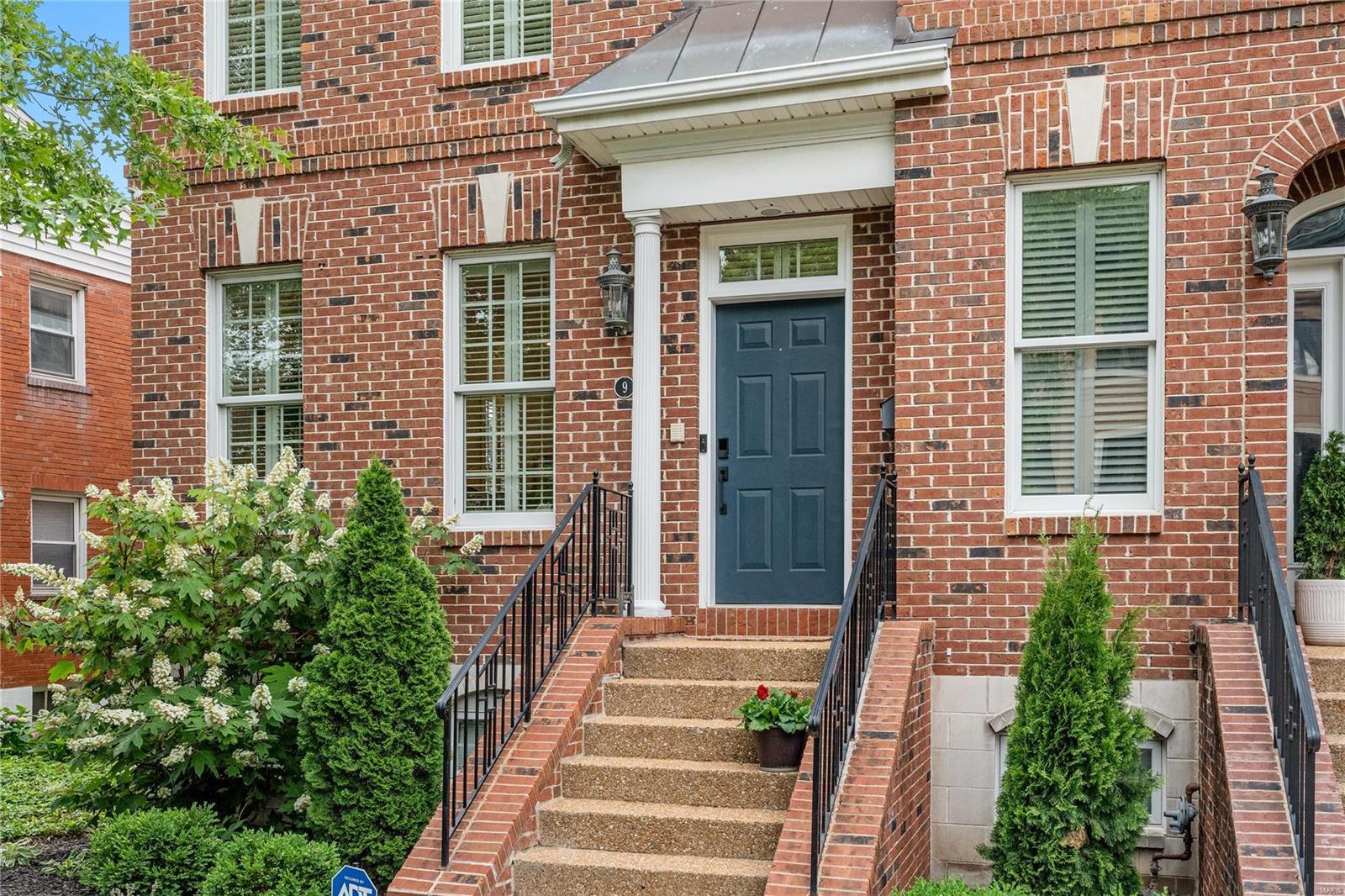 Nine Brighton Way Townhomes - Residential