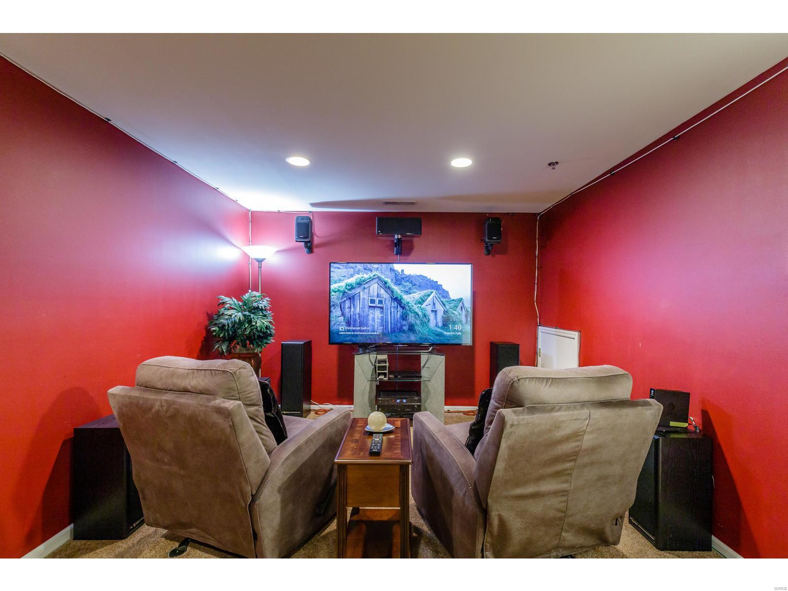 Townhouses At Station Plaza Condo - Residential