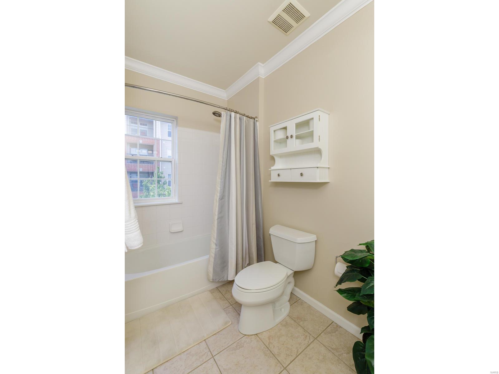 Townhouses At Station Plaza Condo - Residential