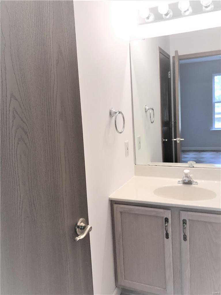 Towne Square Condo 1 - Residential