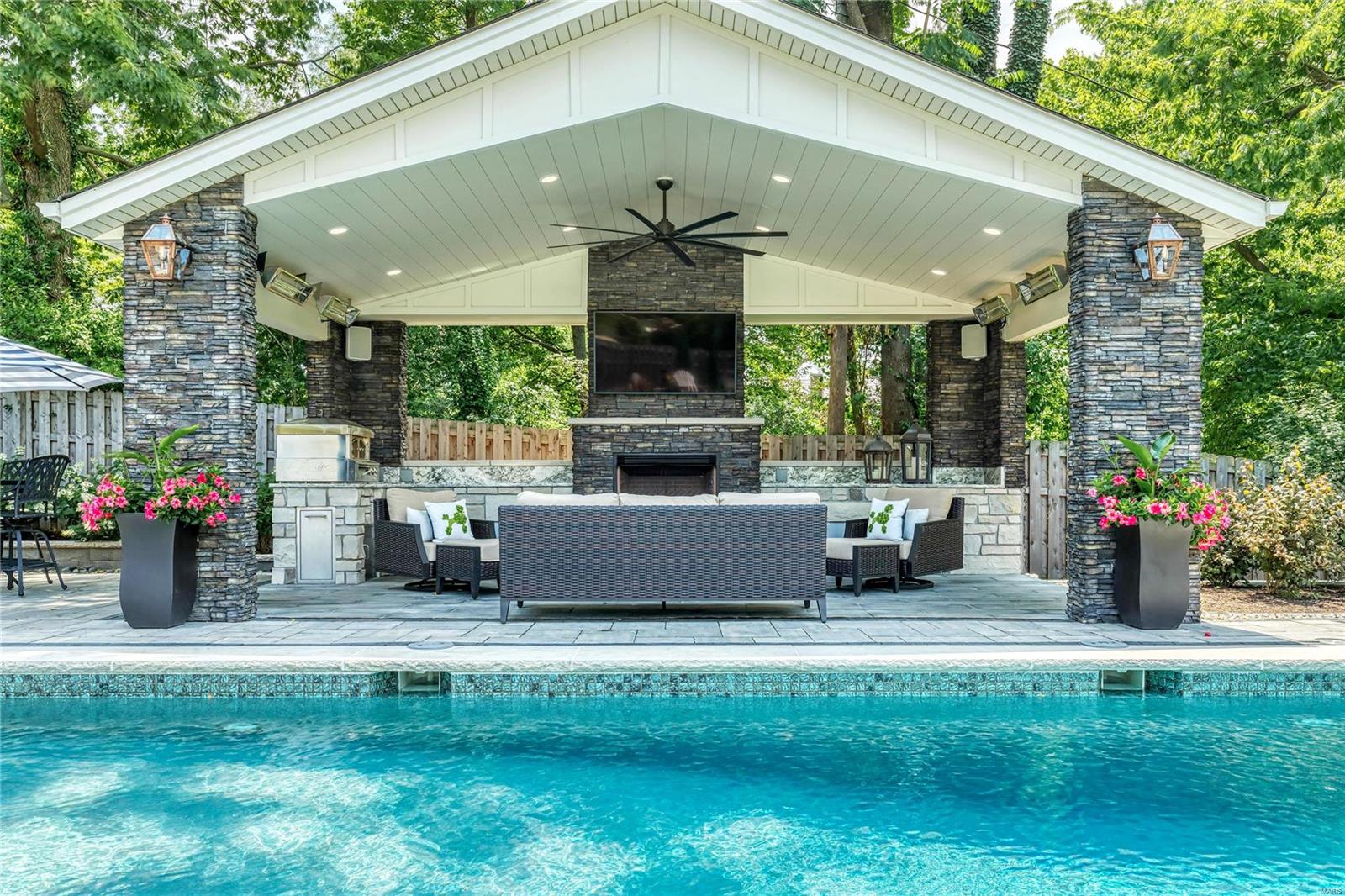 Country Club Place - Residential