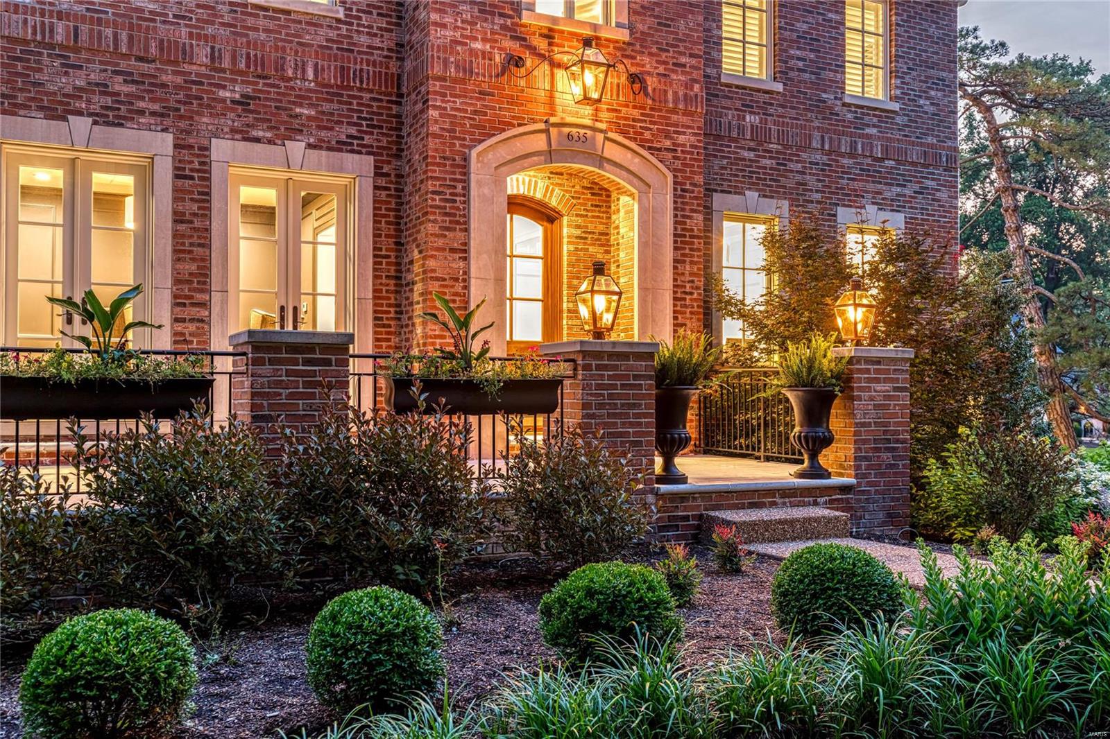 Country Club Place - Residential