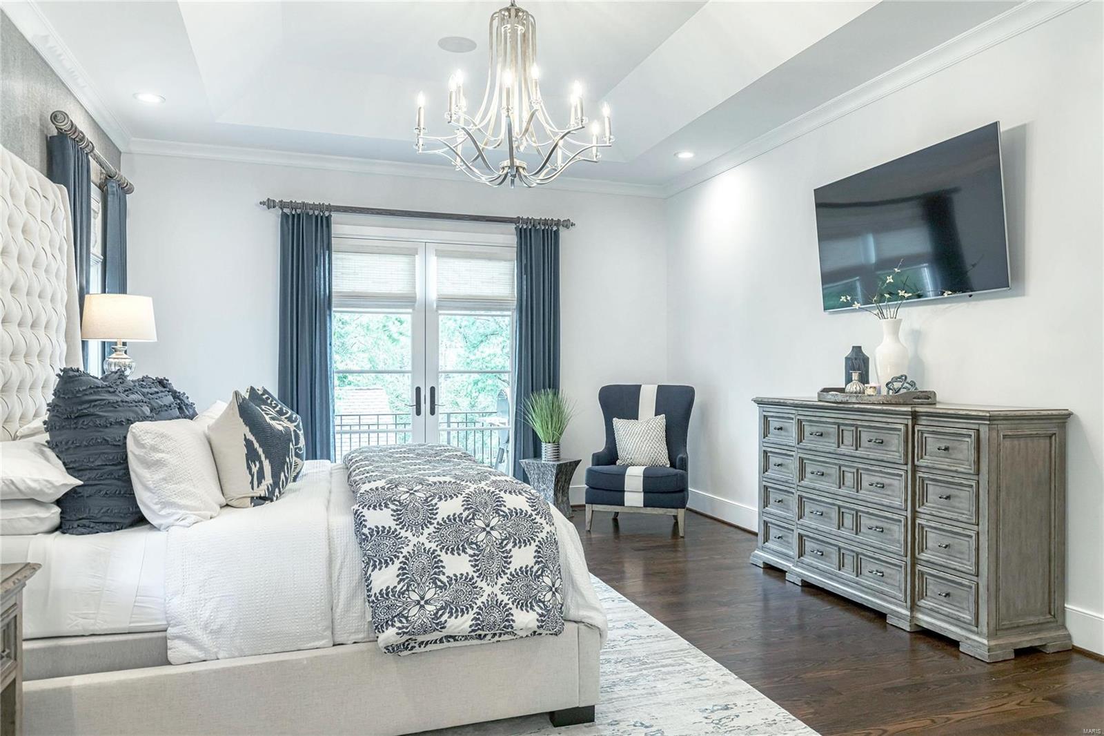 Country Club Place - Residential