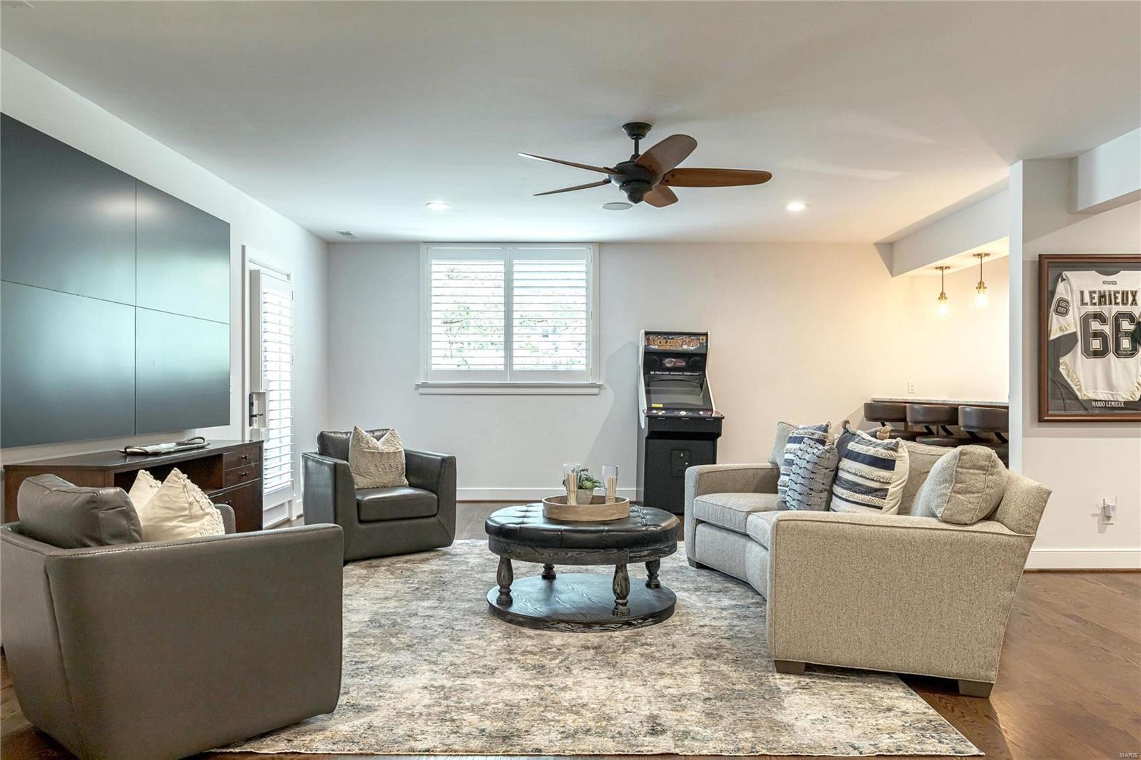 Country Club Place - Residential