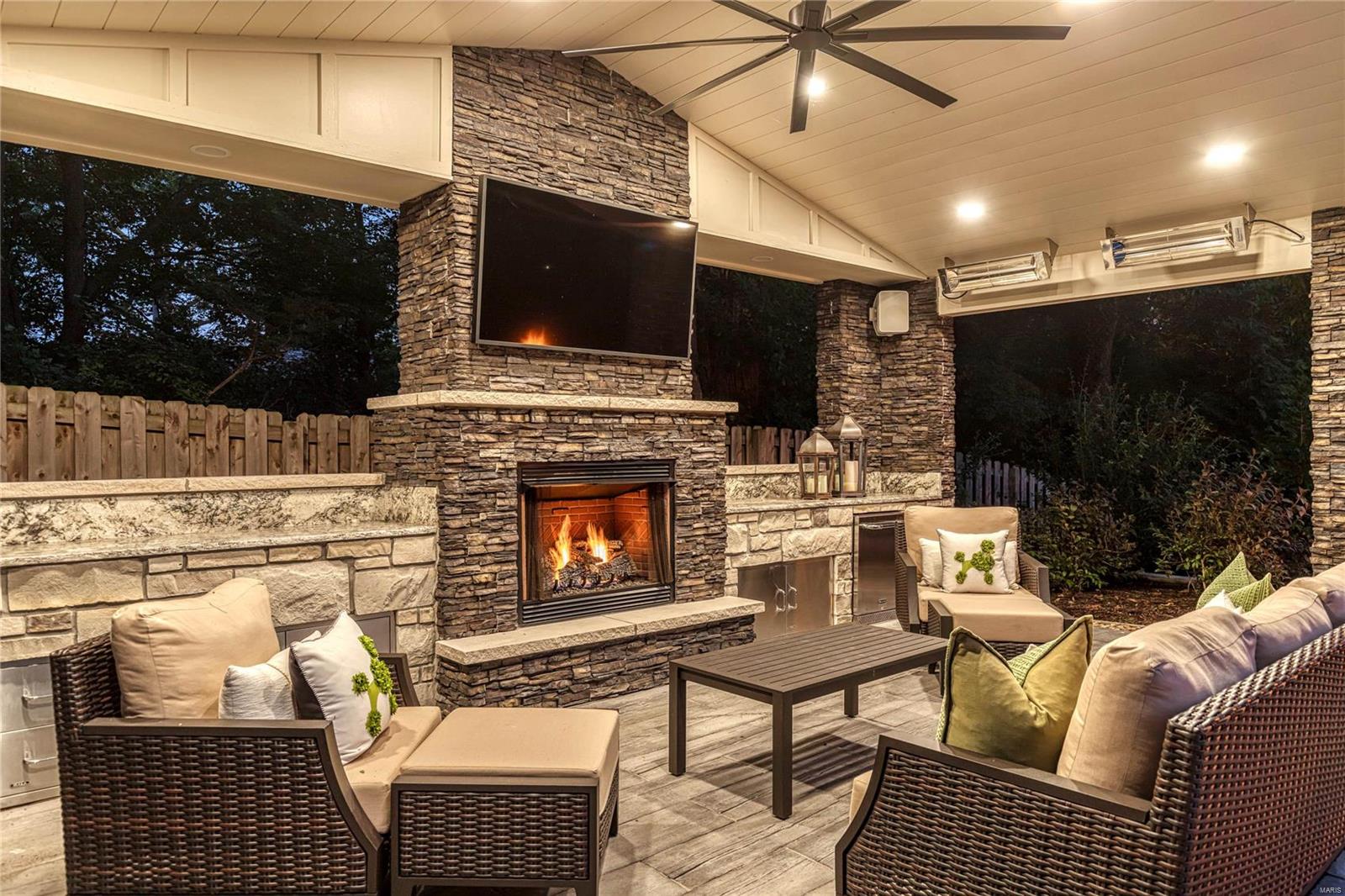 Country Club Place - Residential