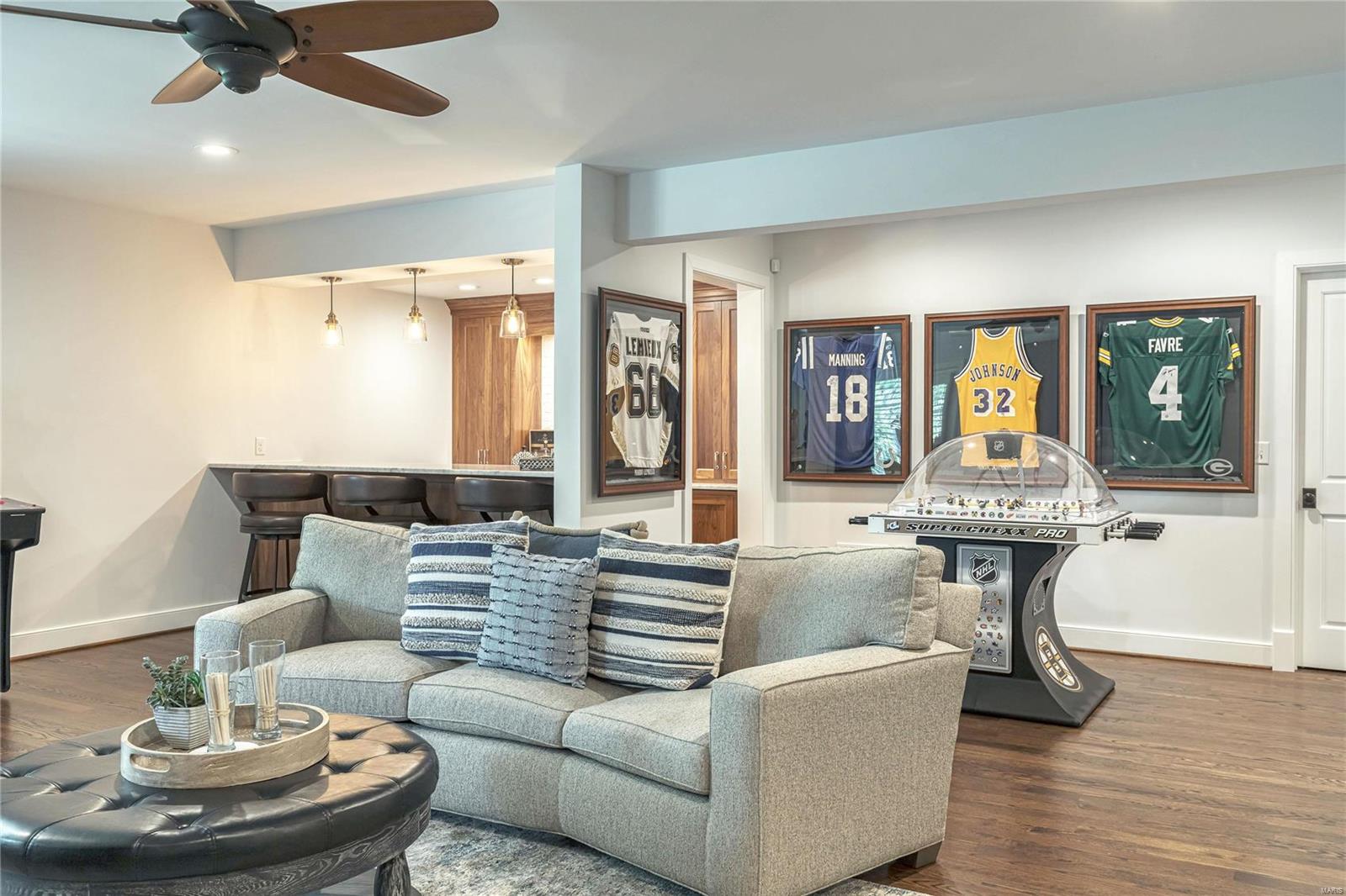 Country Club Place - Residential