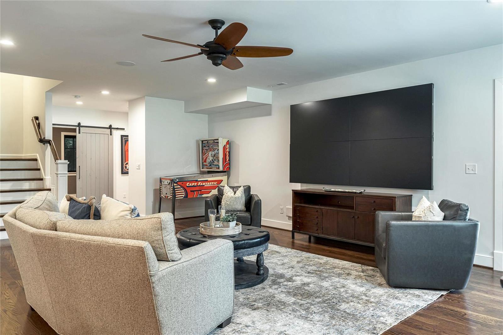 Country Club Place - Residential