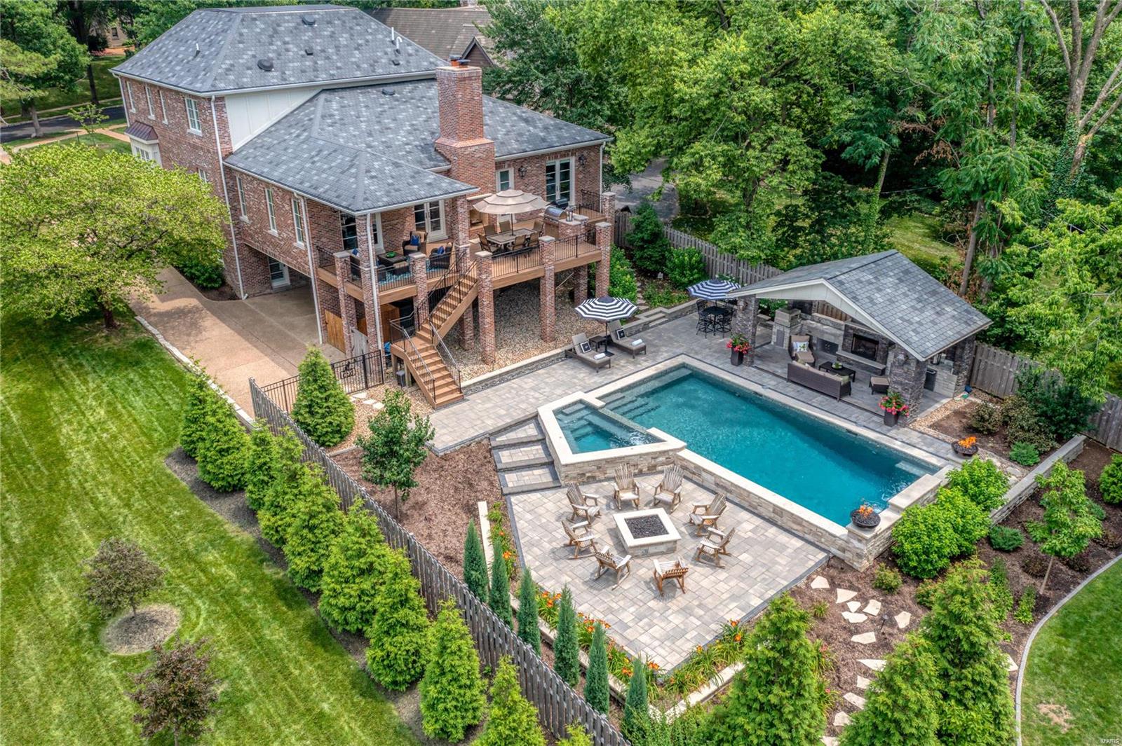 Country Club Place - Residential