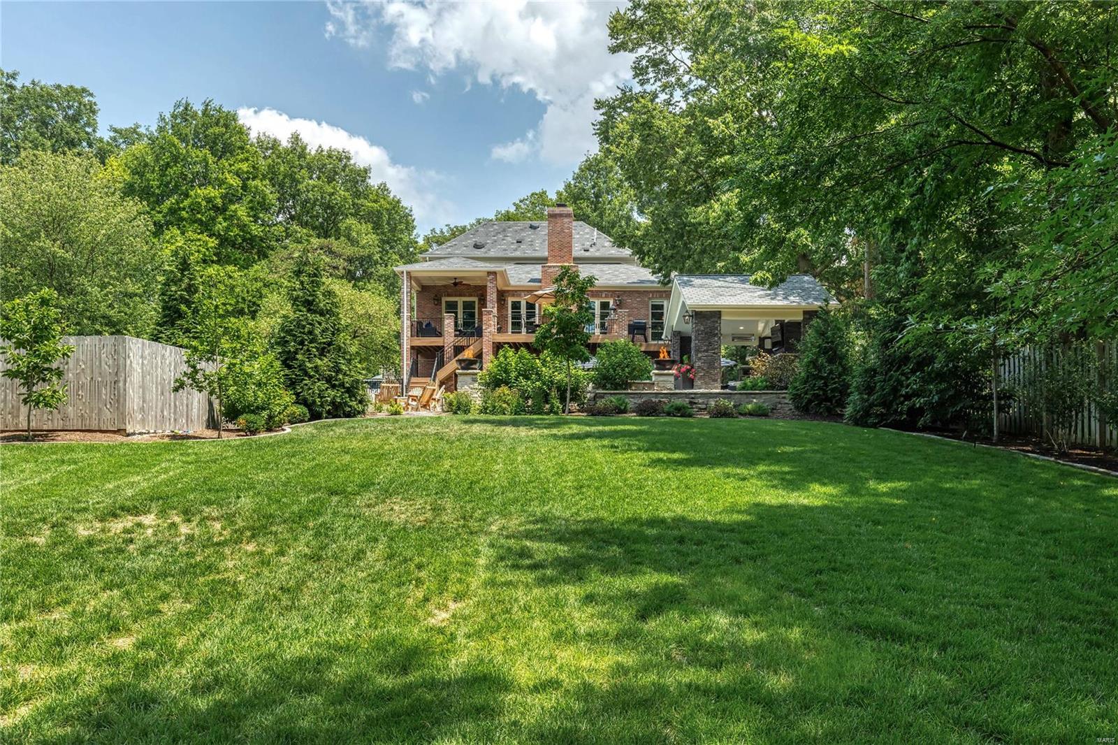 Country Club Place - Residential