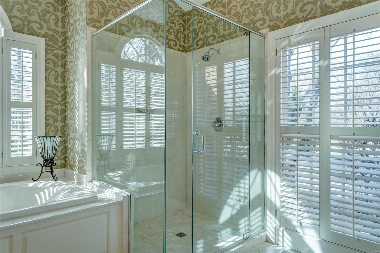 Town & Country Manor - Residential