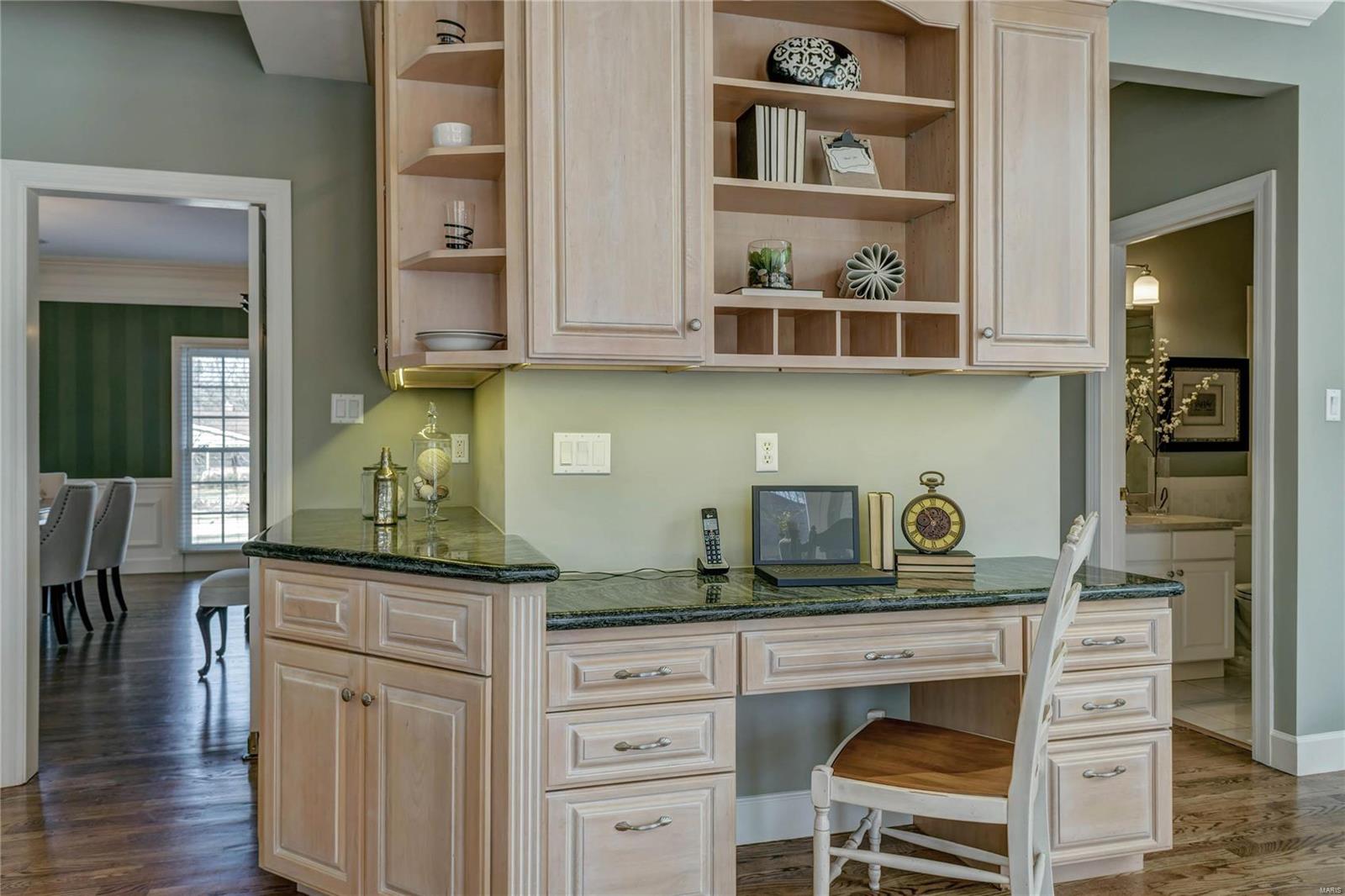 Town & Country Manor - Residential