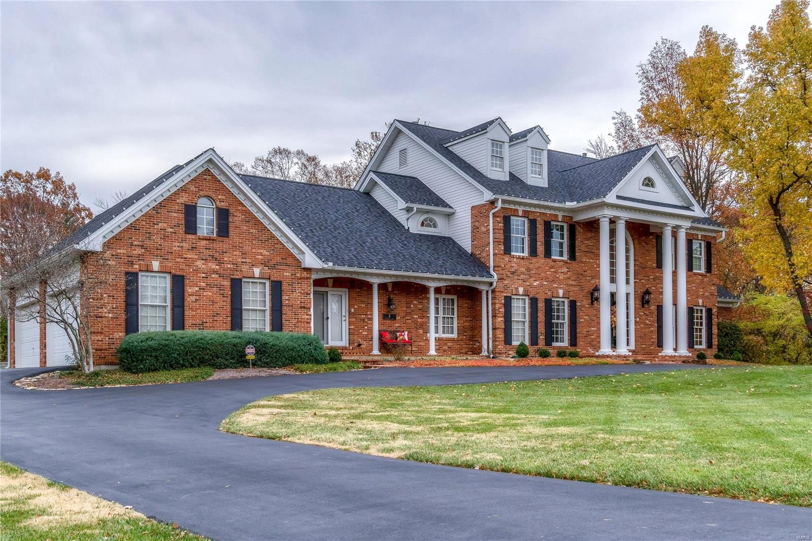 Town & Country Manor - Residential