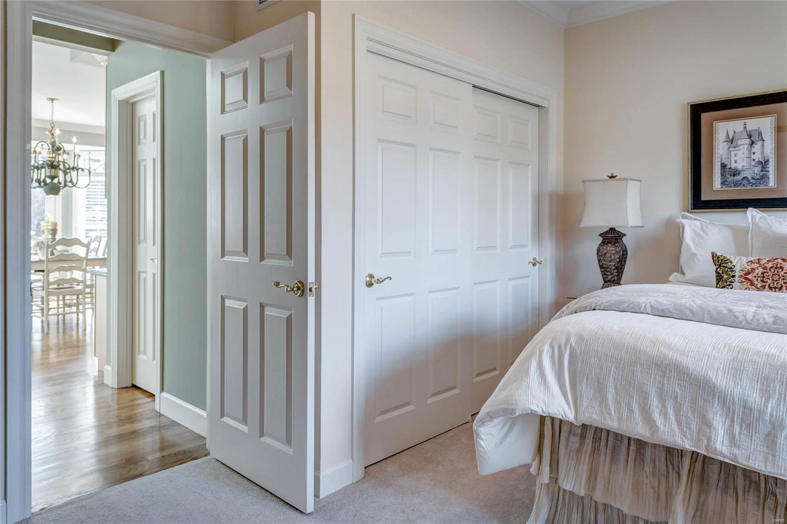 Town & Country Manor - Residential