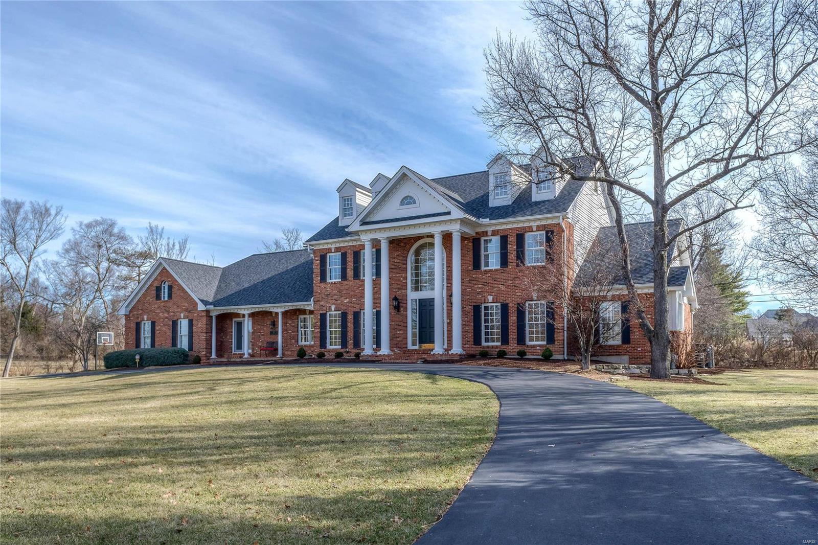 Town & Country Manor - Residential