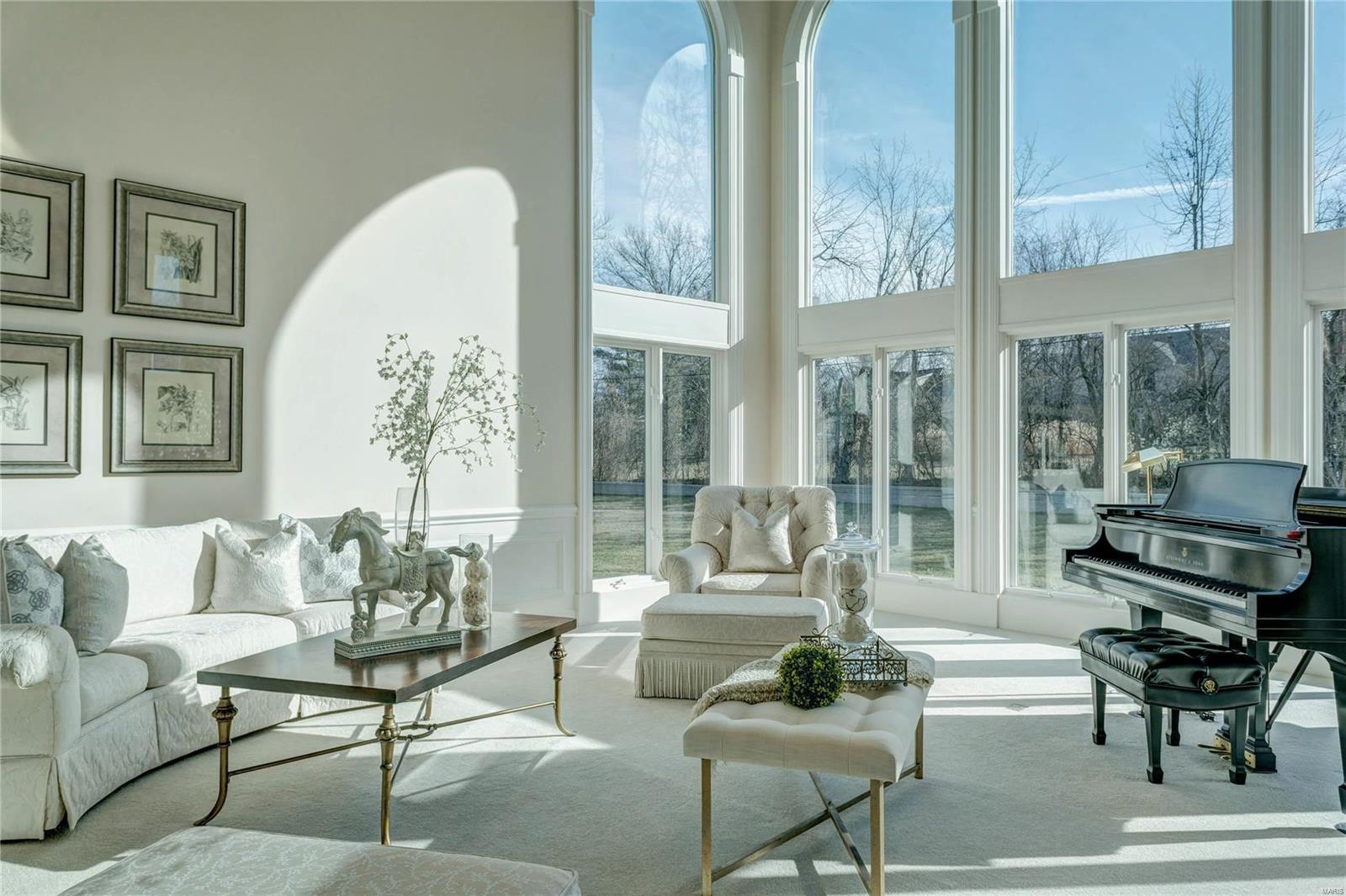 Town & Country Manor - Residential