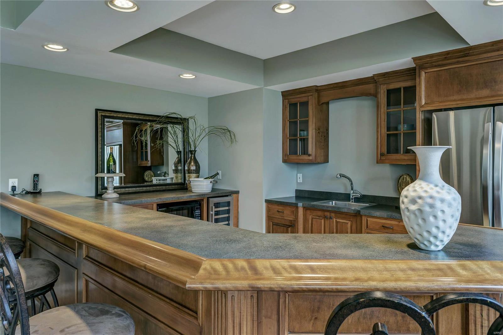 Town & Country Manor - Residential