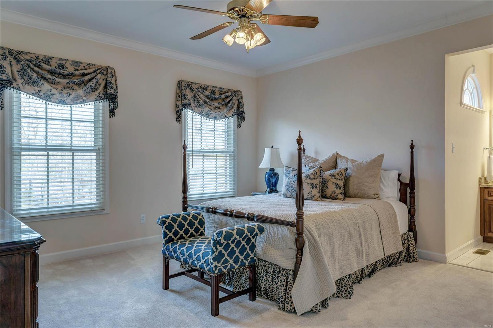 Town & Country Manor - Residential