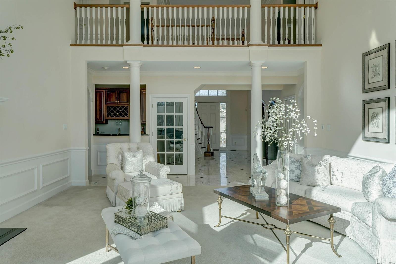 Town & Country Manor - Residential