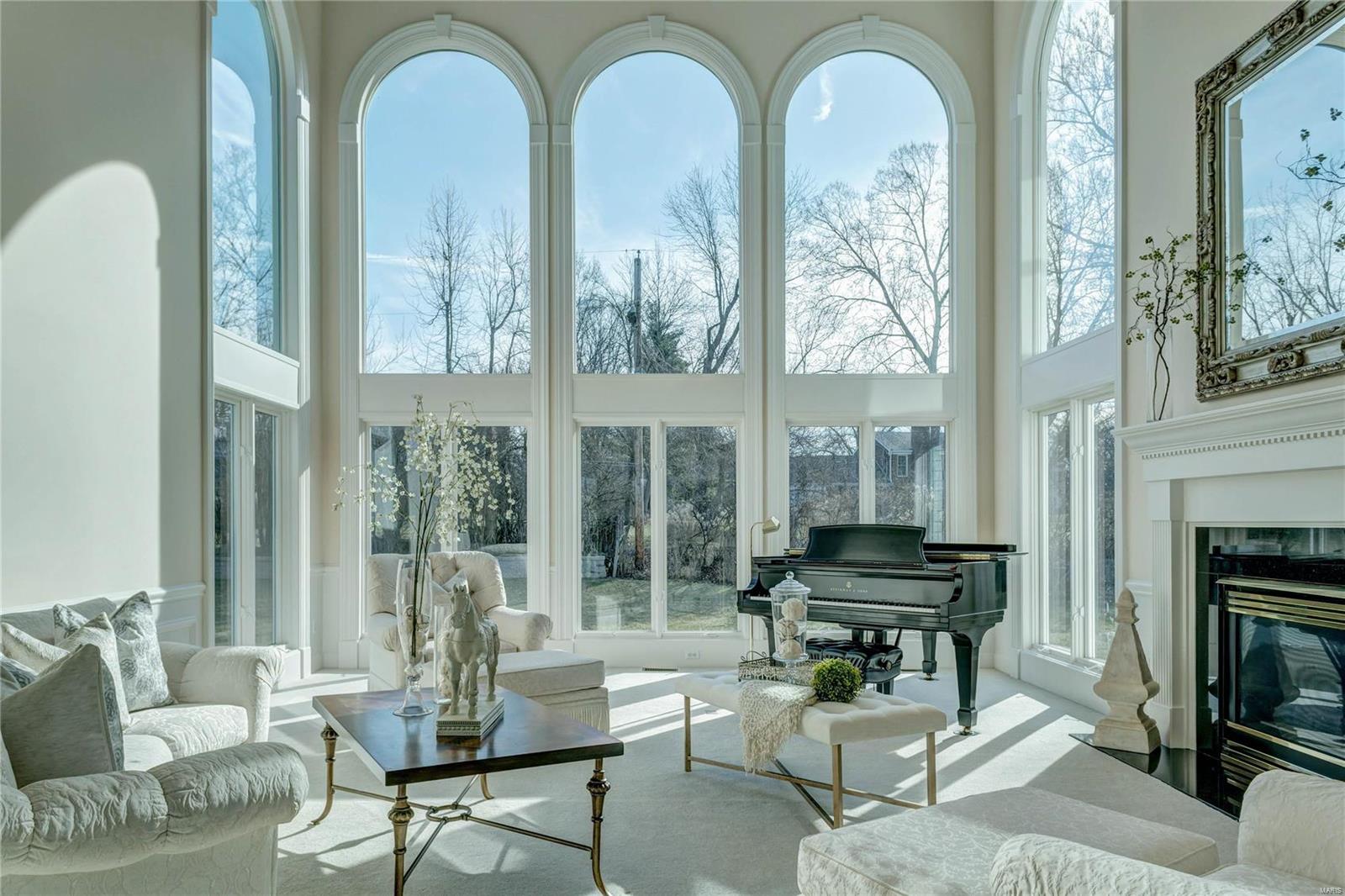 Town & Country Manor - Residential