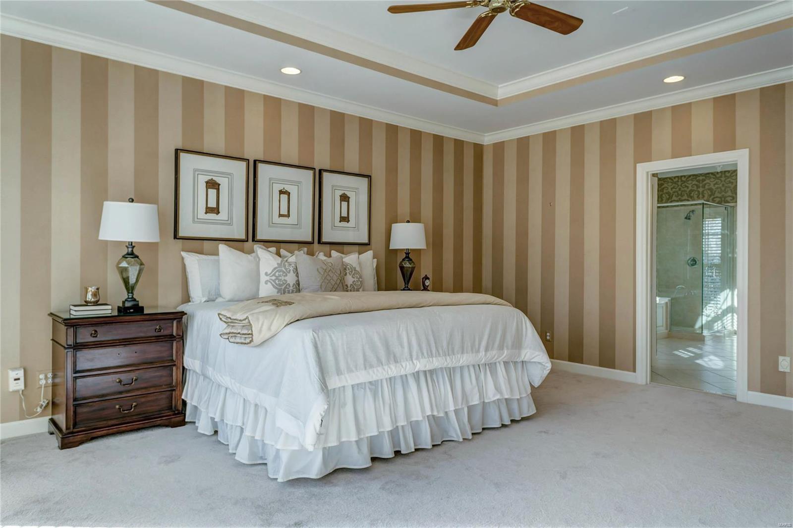 Town & Country Manor - Residential