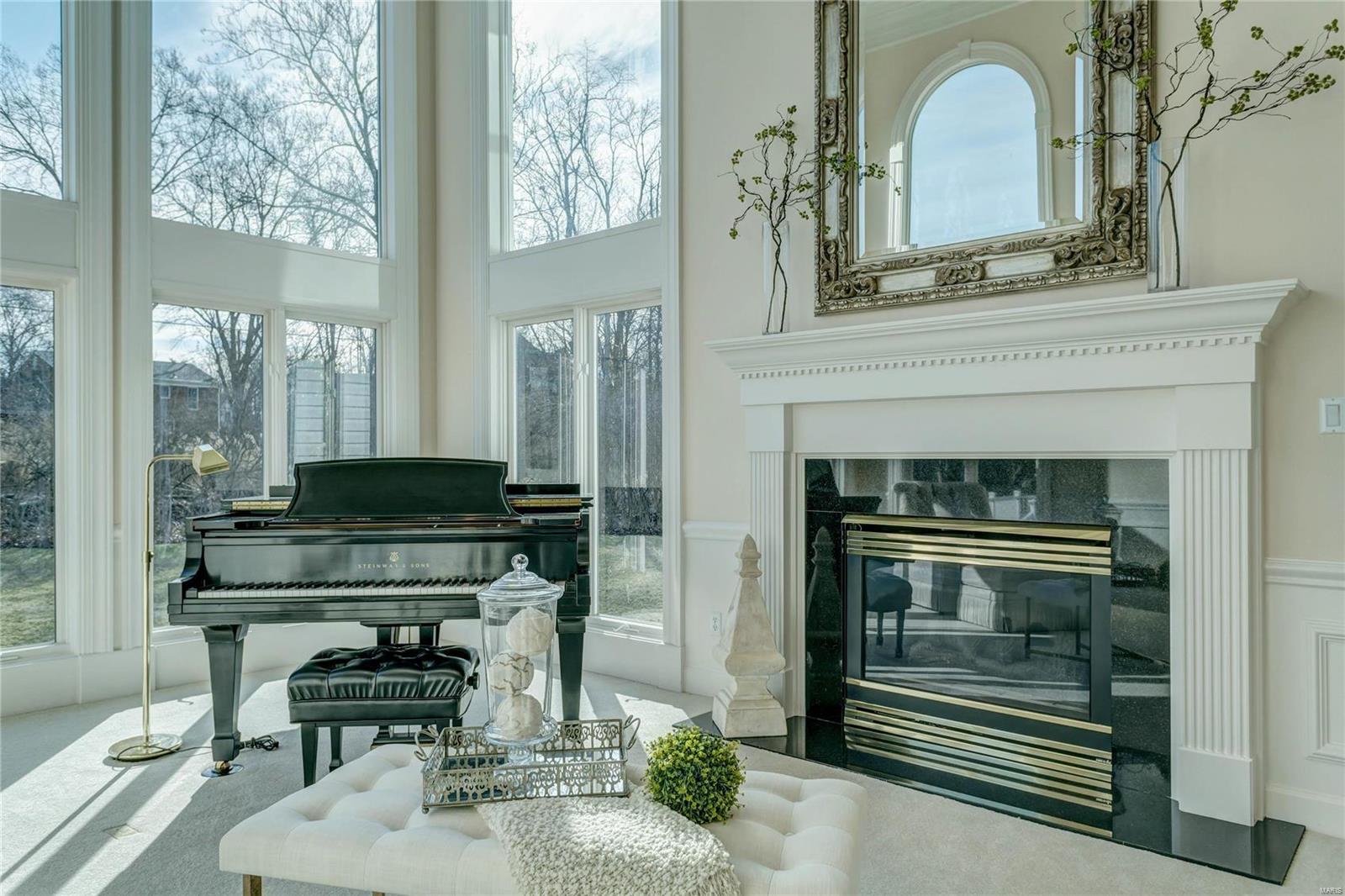 Town & Country Manor - Residential