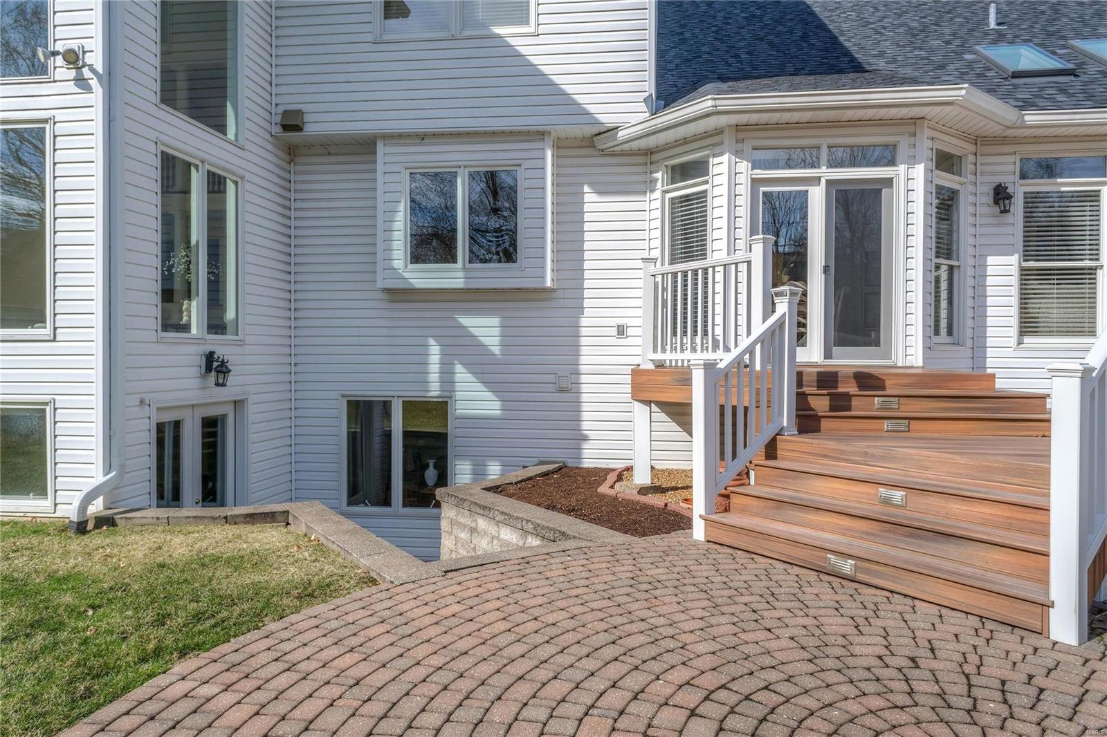 Town & Country Manor - Residential