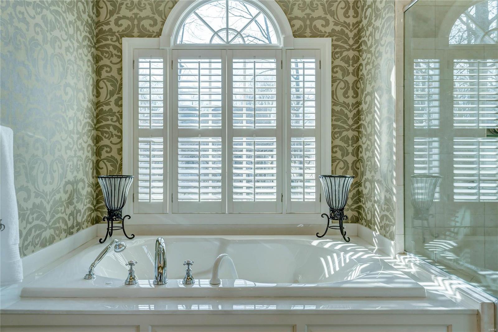 Town & Country Manor - Residential