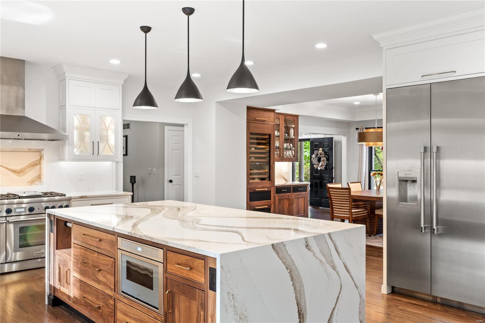 Pointe Essex - Residential