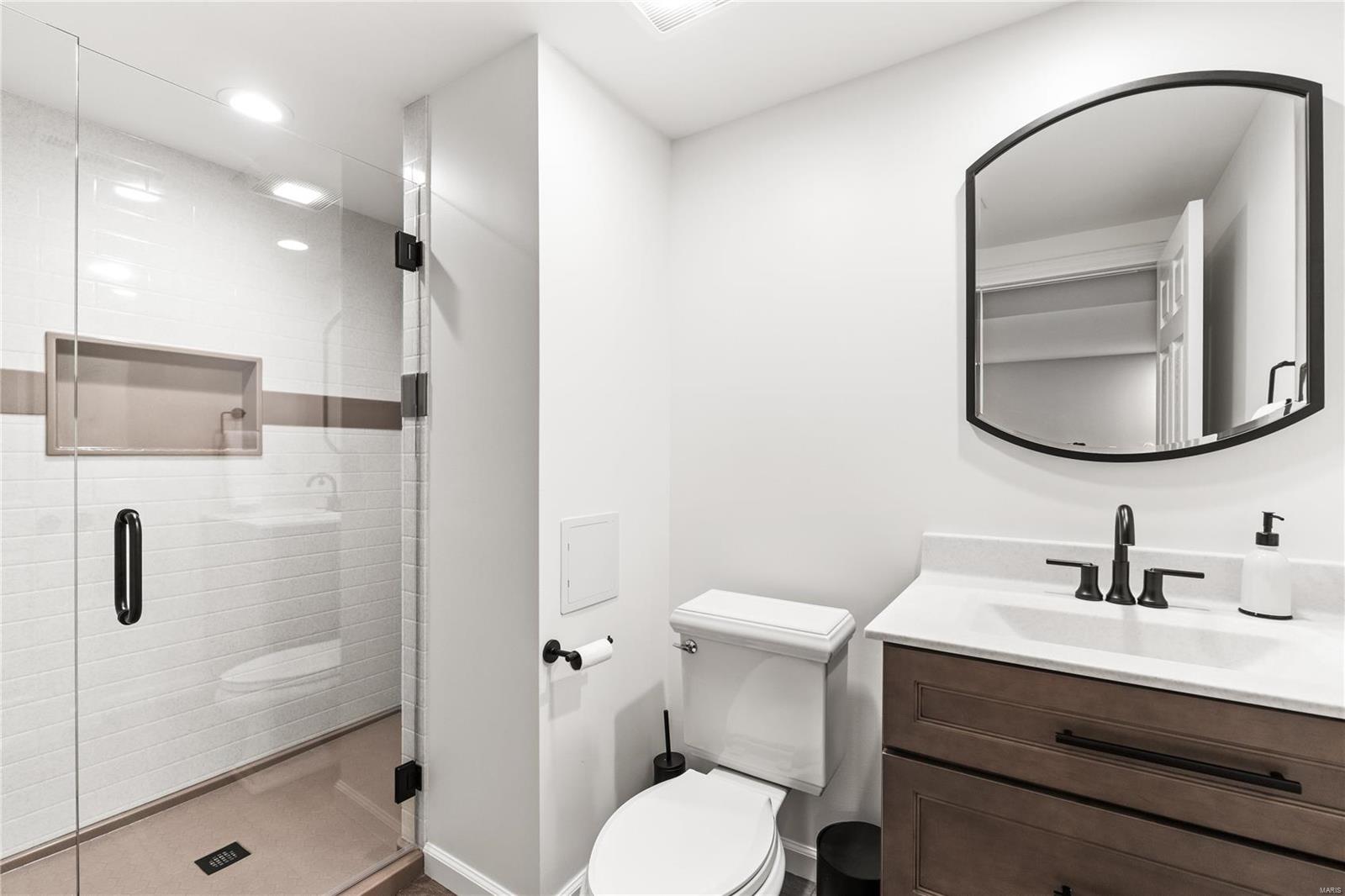 Pointe Essex - Residential