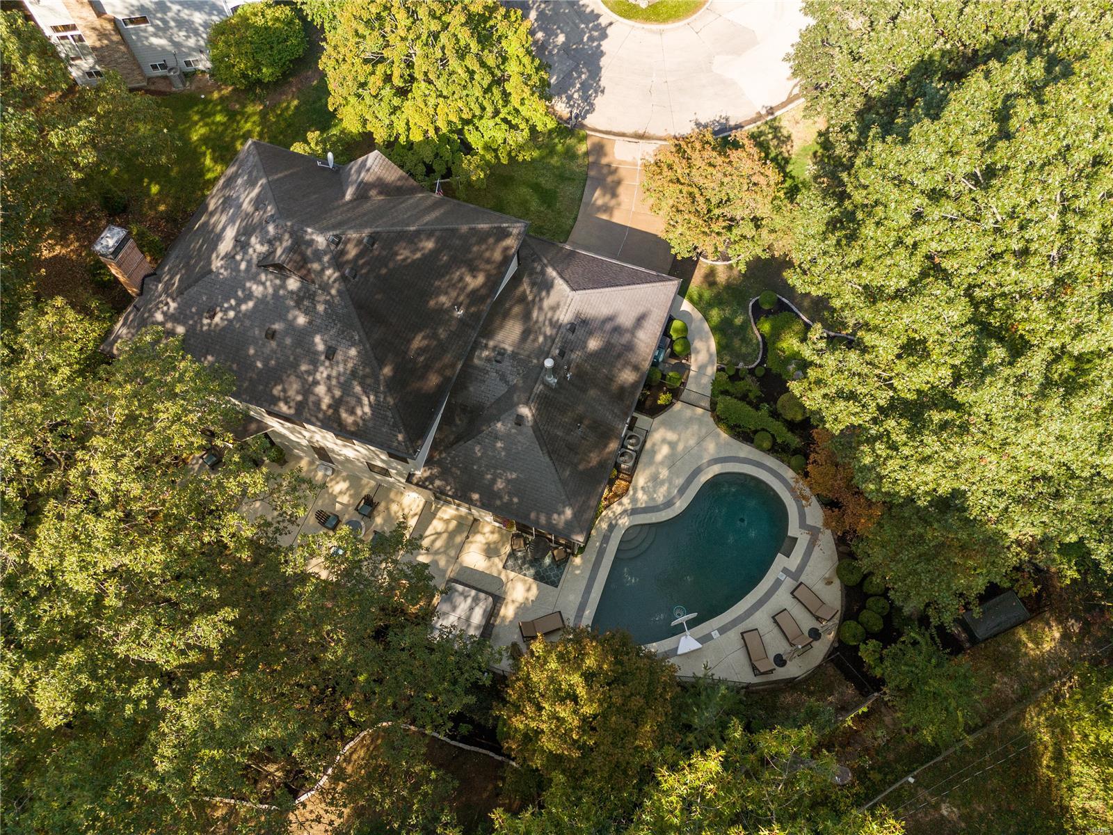 Pointe Essex - Residential