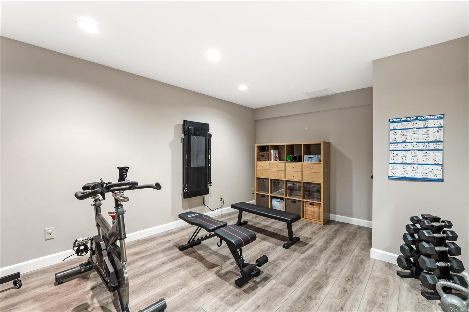 Pointe Essex - Residential